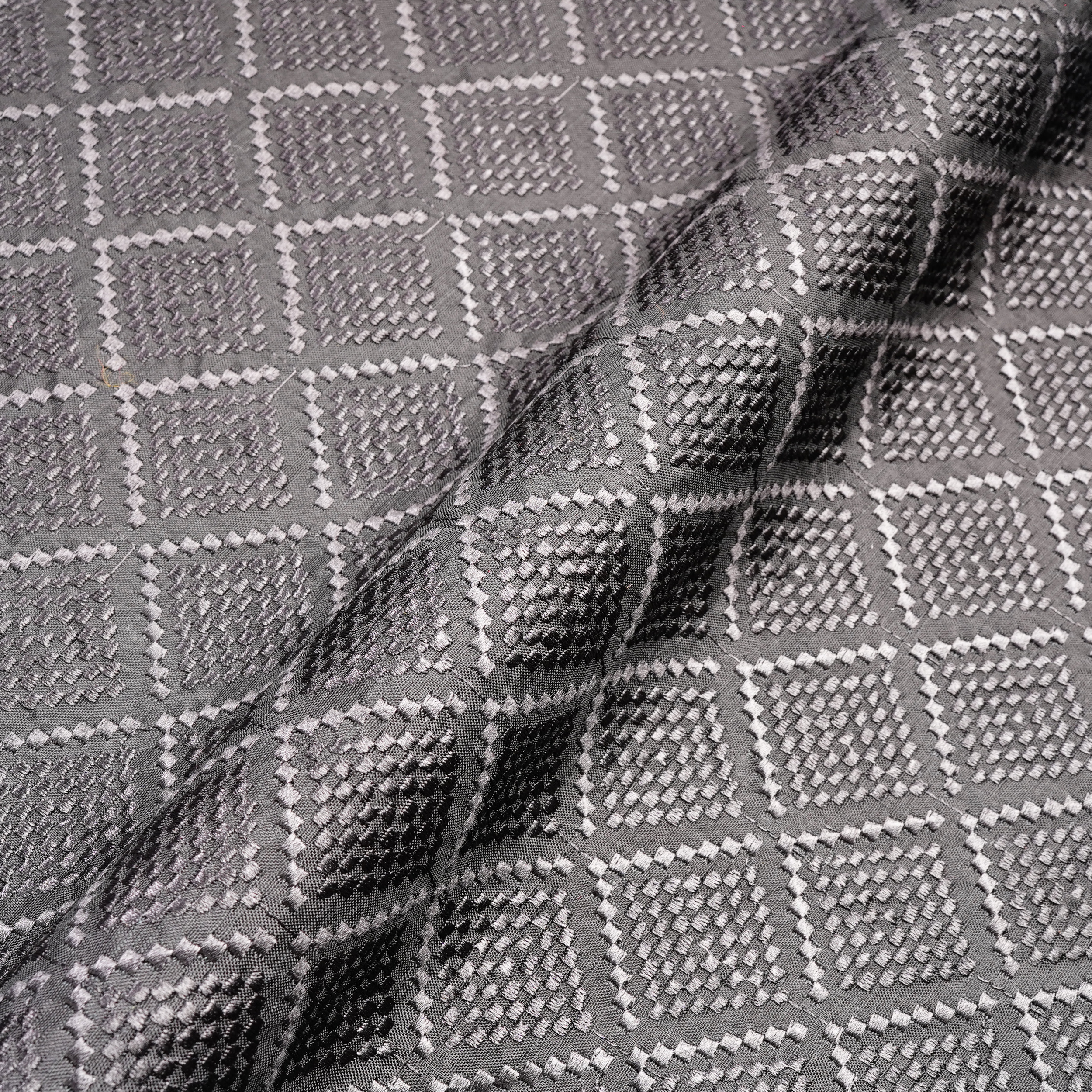 Nayabkaar – PK Raw Silk Embroidery Fabric