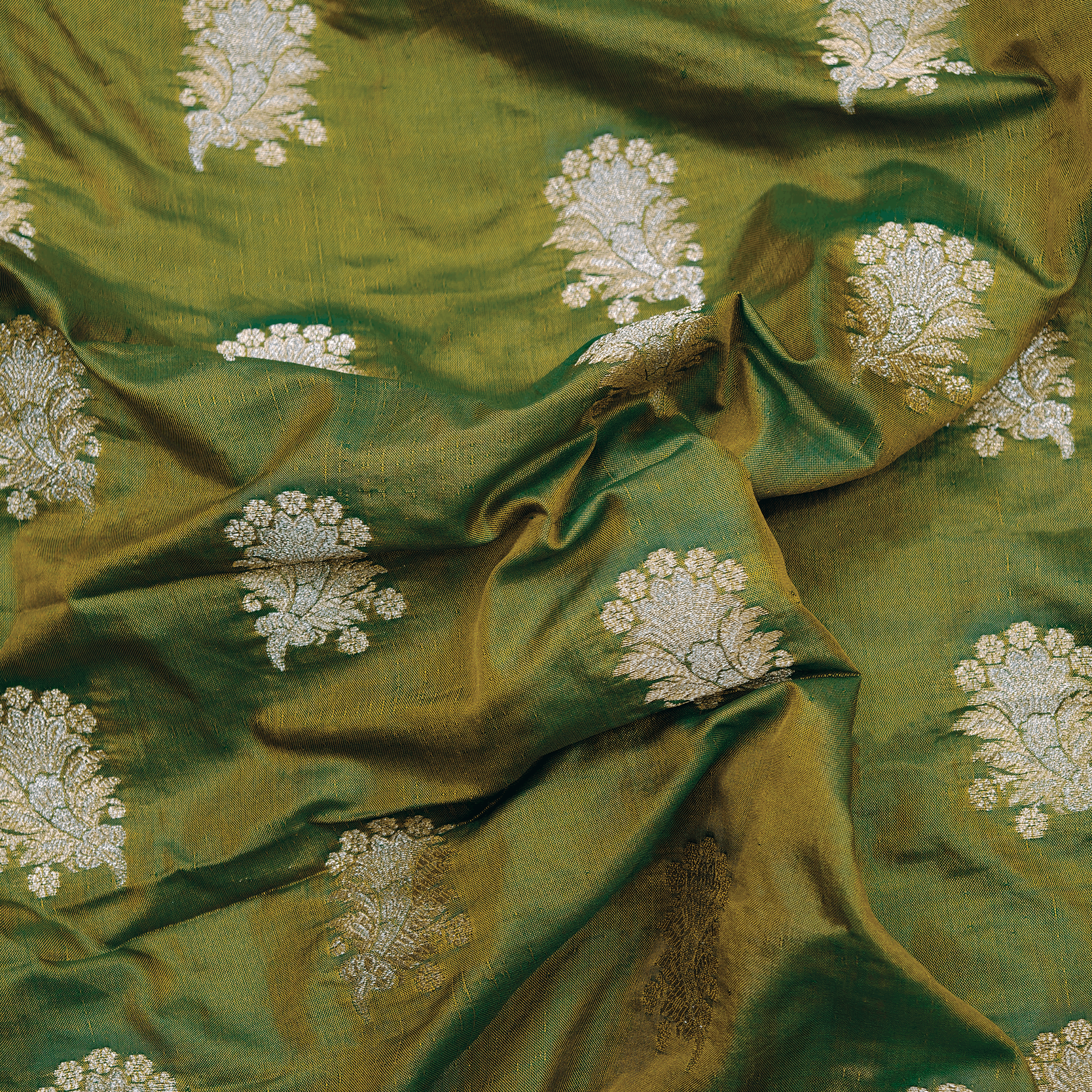 Mehrunisa Fleuristan Katan Silk (Dual Tone Green)
