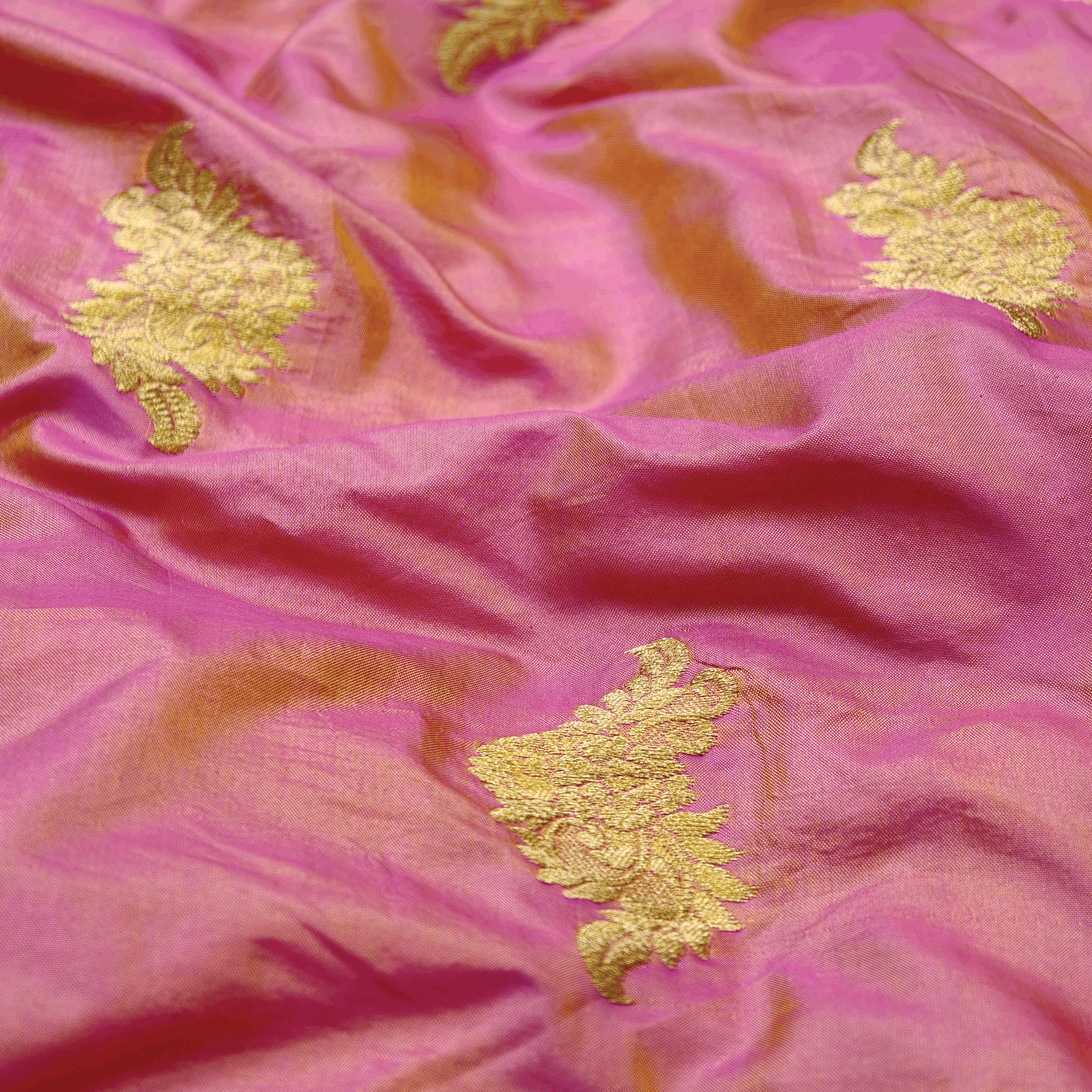 Mehr-e-Taban – Pure Katan (Dhoop Chaon Effect) Silk with Mughal Bunch