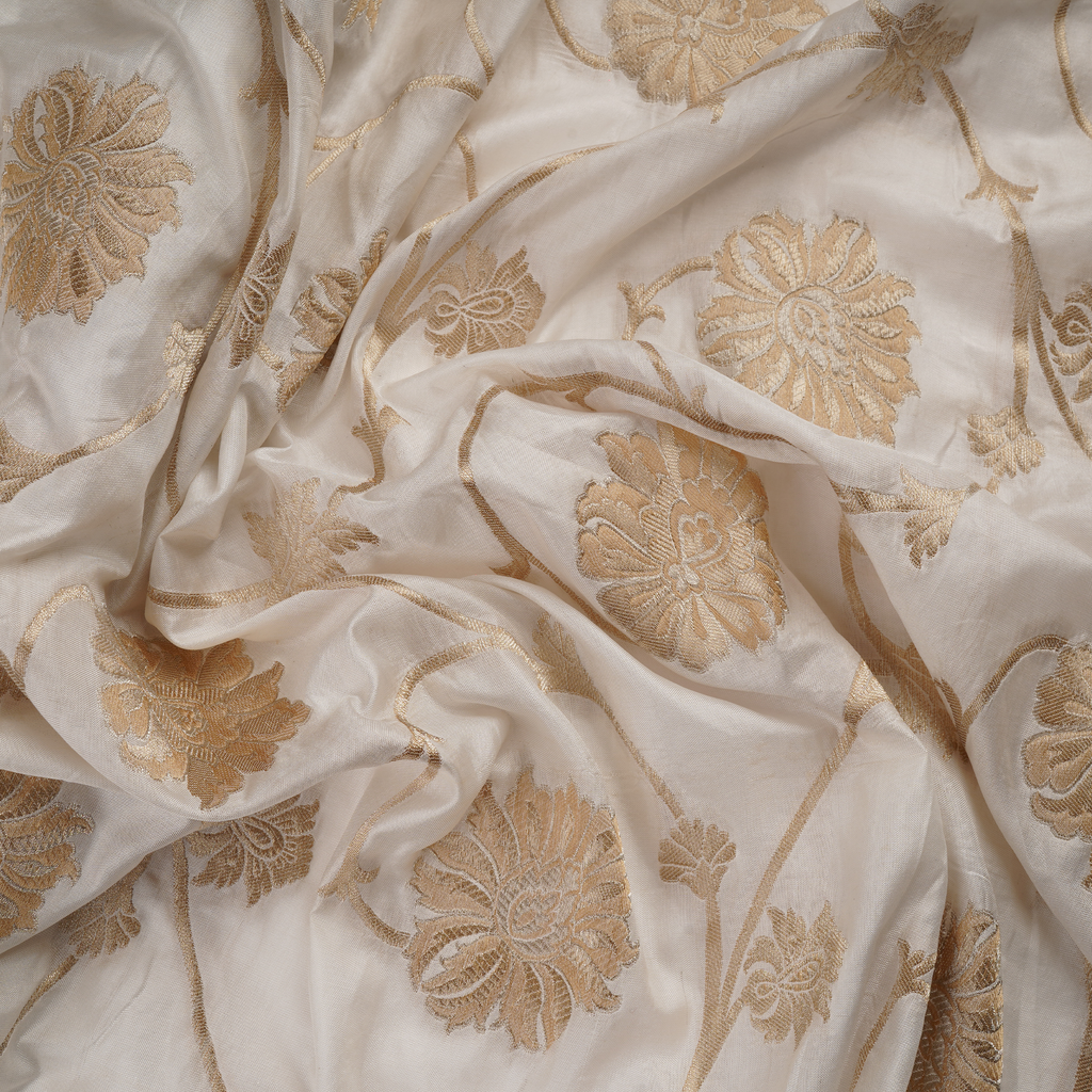 Rang-e-Jameel– Pure Katan Poth (Yarn Dyed | Floral Jaal | 3-Color Thread | Golden & Silver Zari)