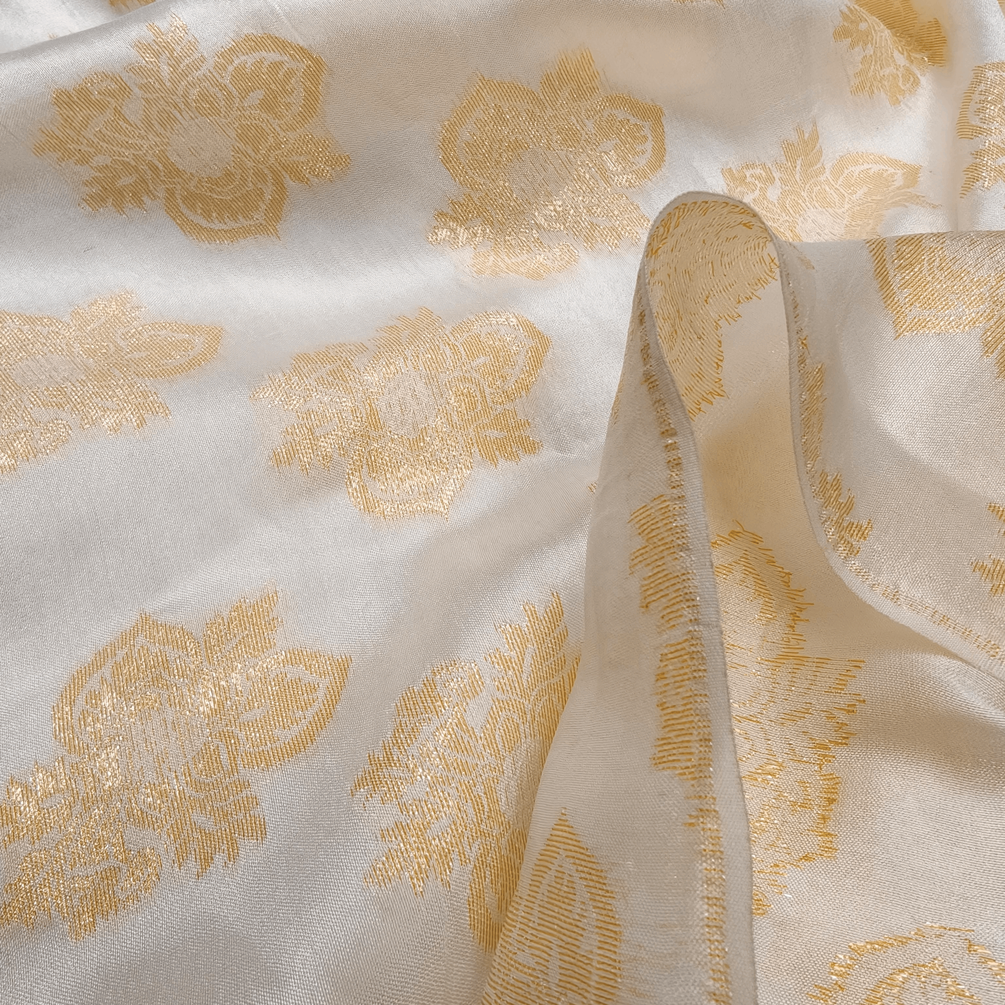 Mah-e-Kundan - Pure White Silk with Elegant Kundan Zari - Zahra Maham