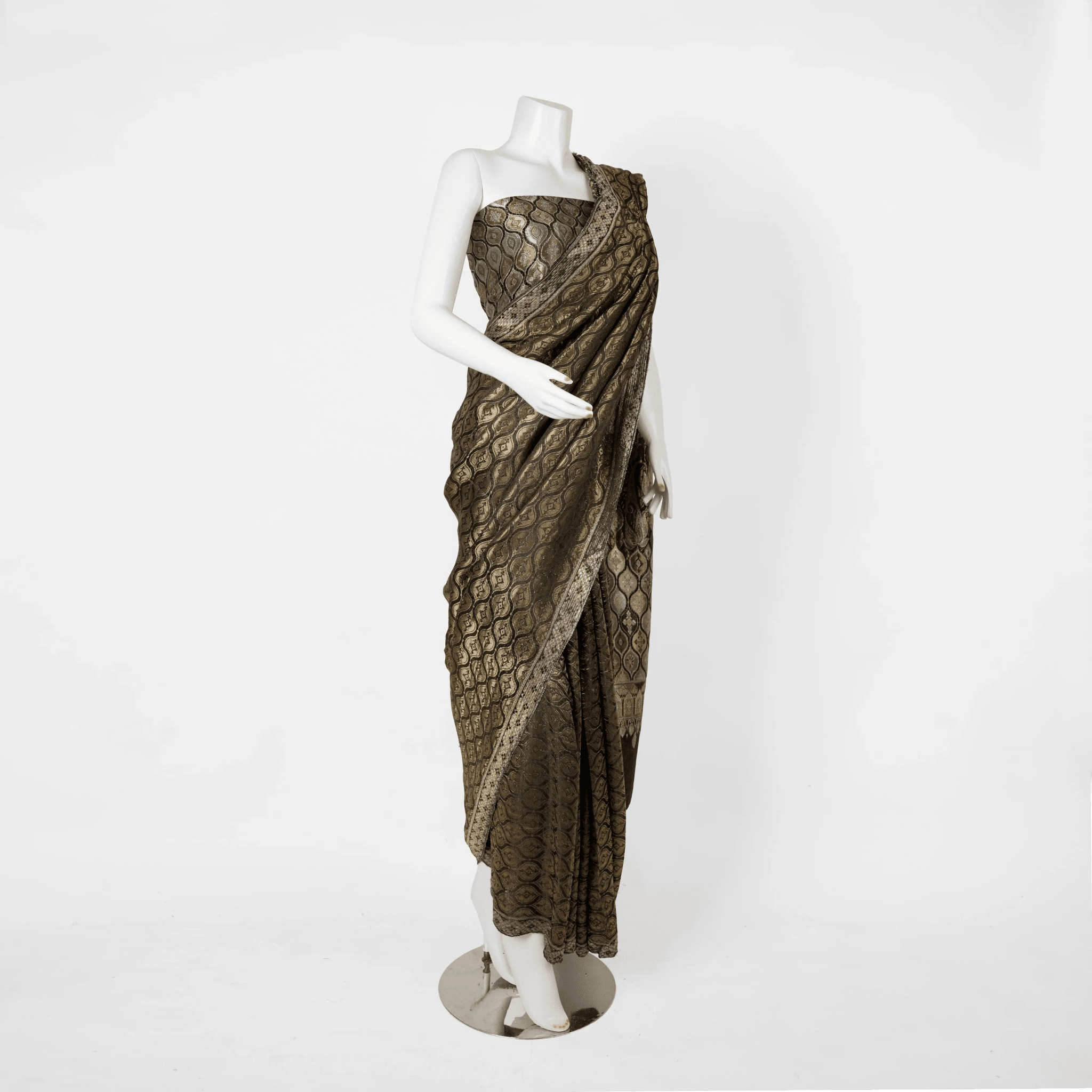 'Mahtaab' Mughal Motifs Saree - Zahra Maham