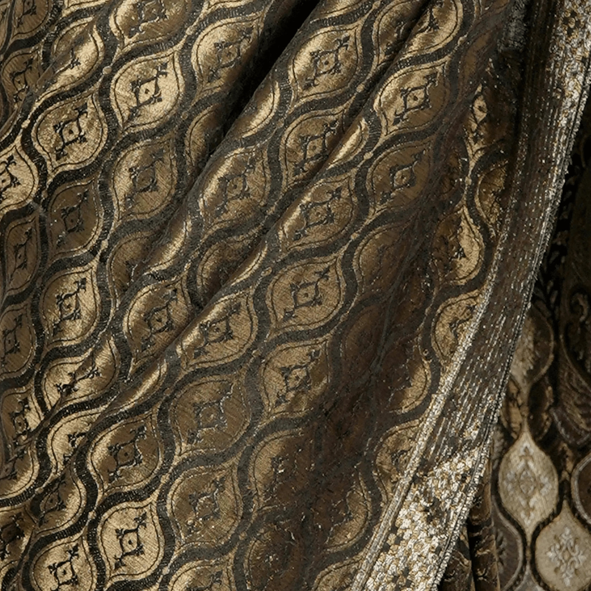 'Mahtaab' Mughal Motifs Saree - Zahra Maham