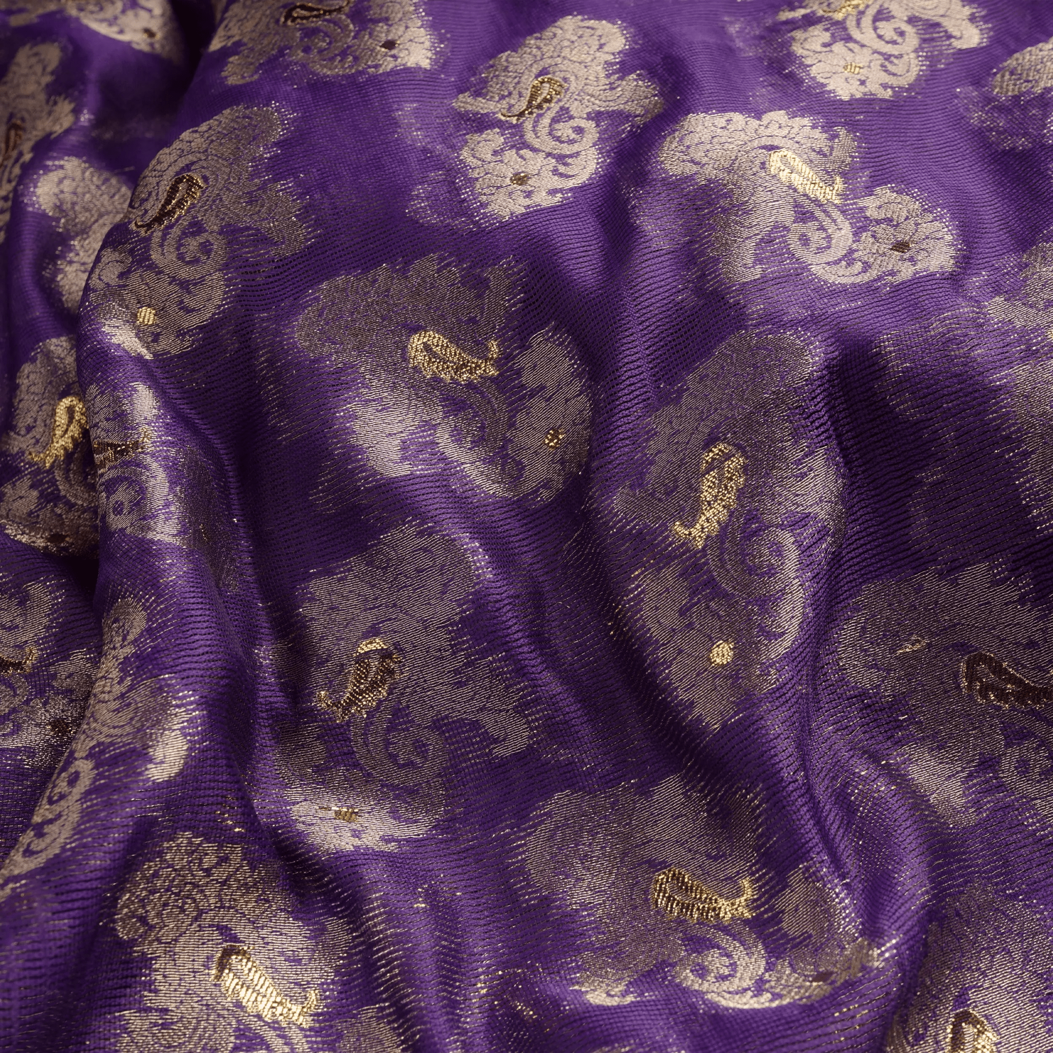 Mahveen – Loom Net Fabric with Golden Zari Bunch - Zahra Maham