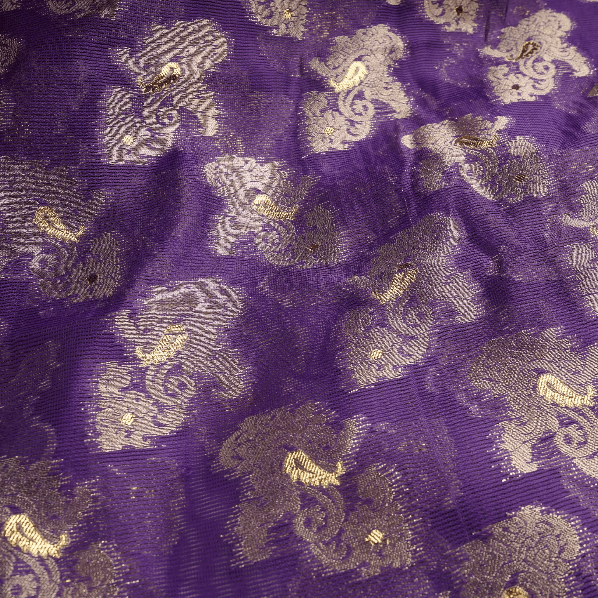 Mahveen – Loom Net Fabric with Golden Zari Bunch - Zahra Maham