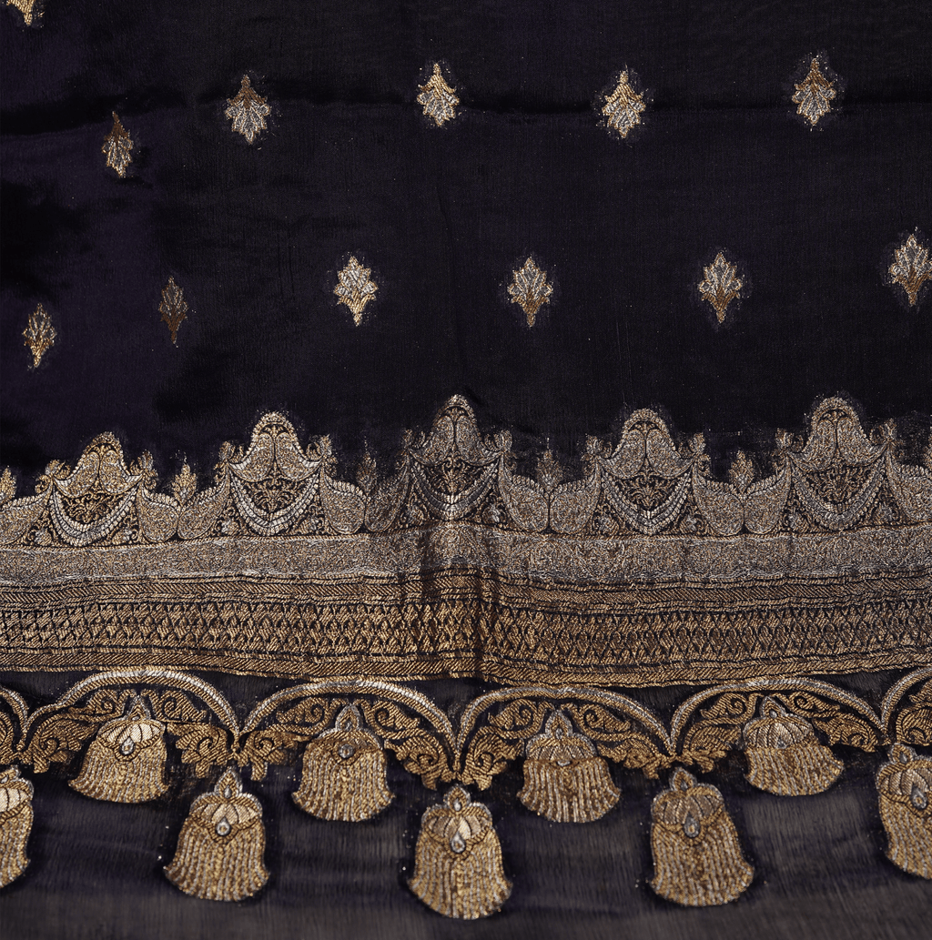 Mehr-e-Kashida – Pure Katan Chiffon Mughal Buti Shawl - Zahra Maham