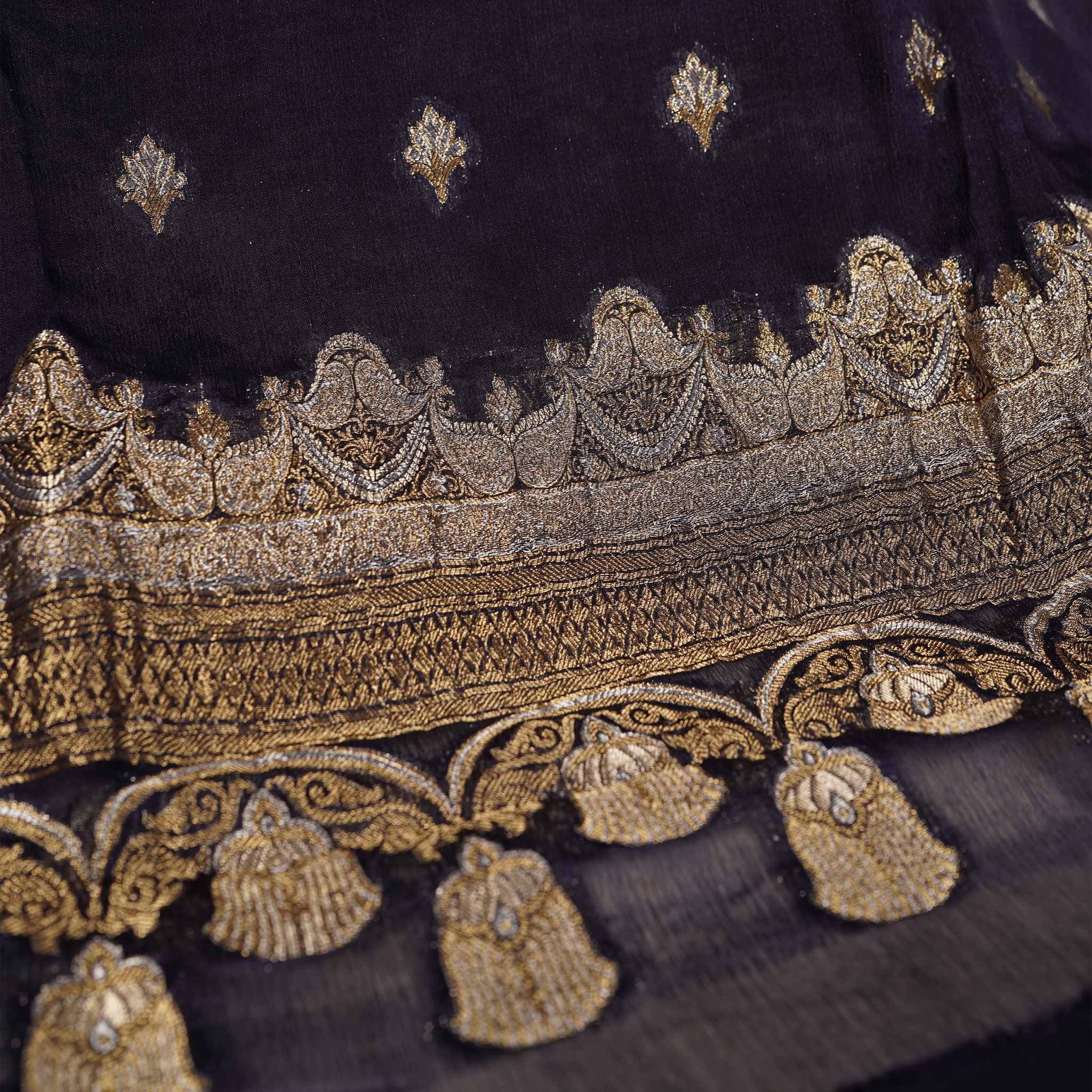 Mehr-e-Kashida – Pure Katan Chiffon Mughal Buti Shawl - Zahra Maham