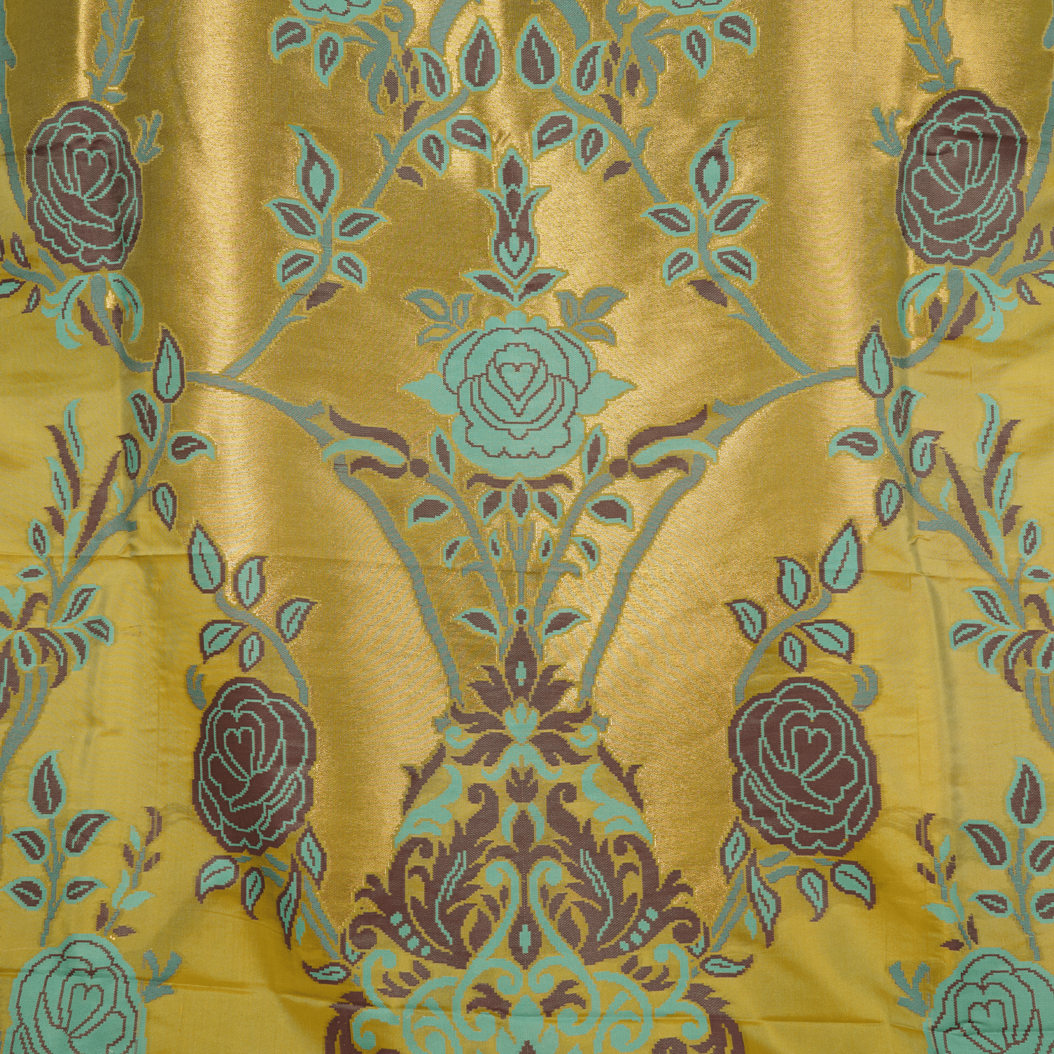Naqsh-e-Shaahi – Kaani Silk Floral Shawl - Zahra Maham
