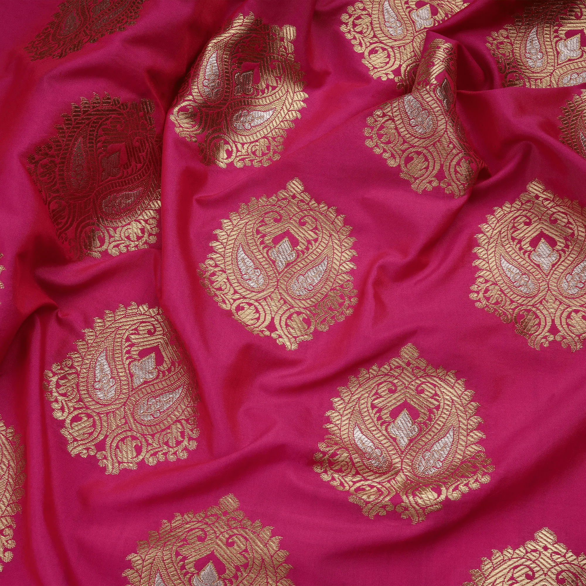 Nayab Gulshan – Blended Katan Silk with Bunch Pattern - Zahra Maham