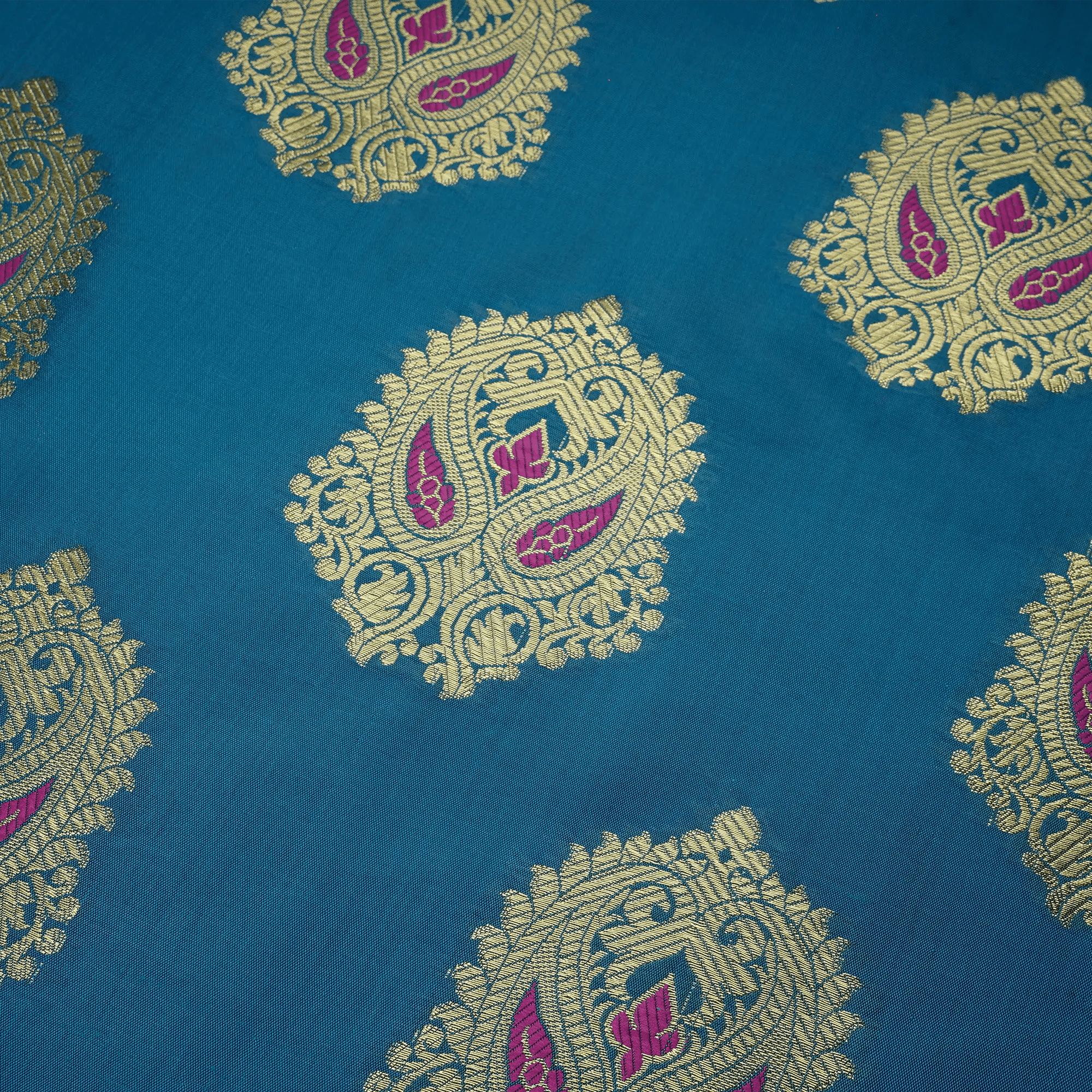 Nayab Gulshan – Blended Katan Silk with Bunch Pattern - Zahra Maham