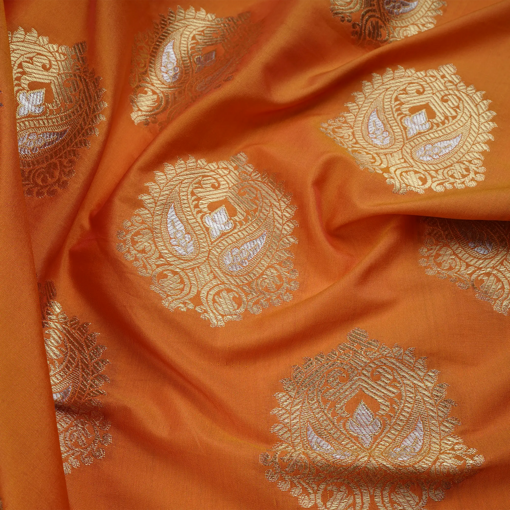Nayab Gulshan – Blended Katan Silk with Bunch Pattern - Zahra Maham