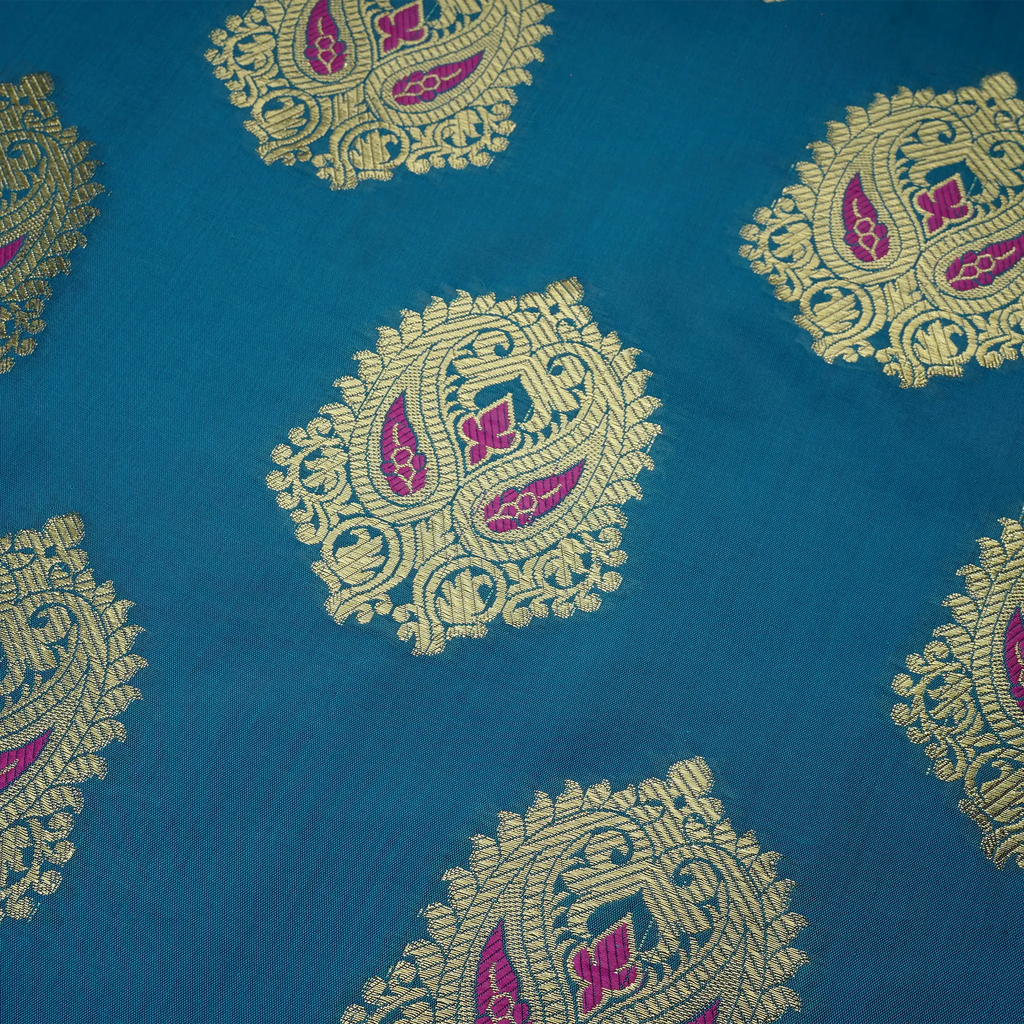 Nayab Gulshan – Blended Katan Silk with Bunch Pattern - Zahra Maham