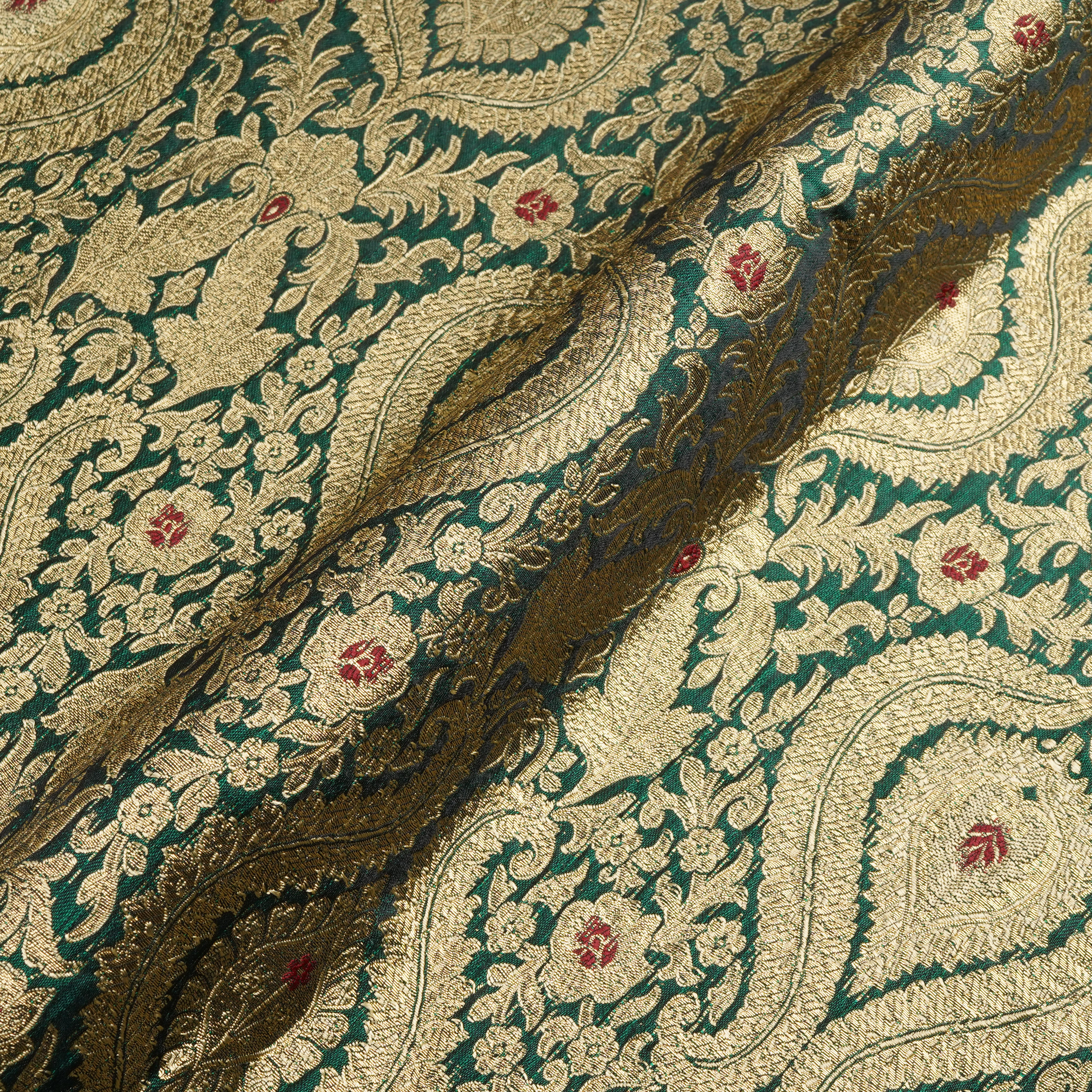 Rang-e-Mughal – Satin with 4-Color Weave & Mughal Pattern