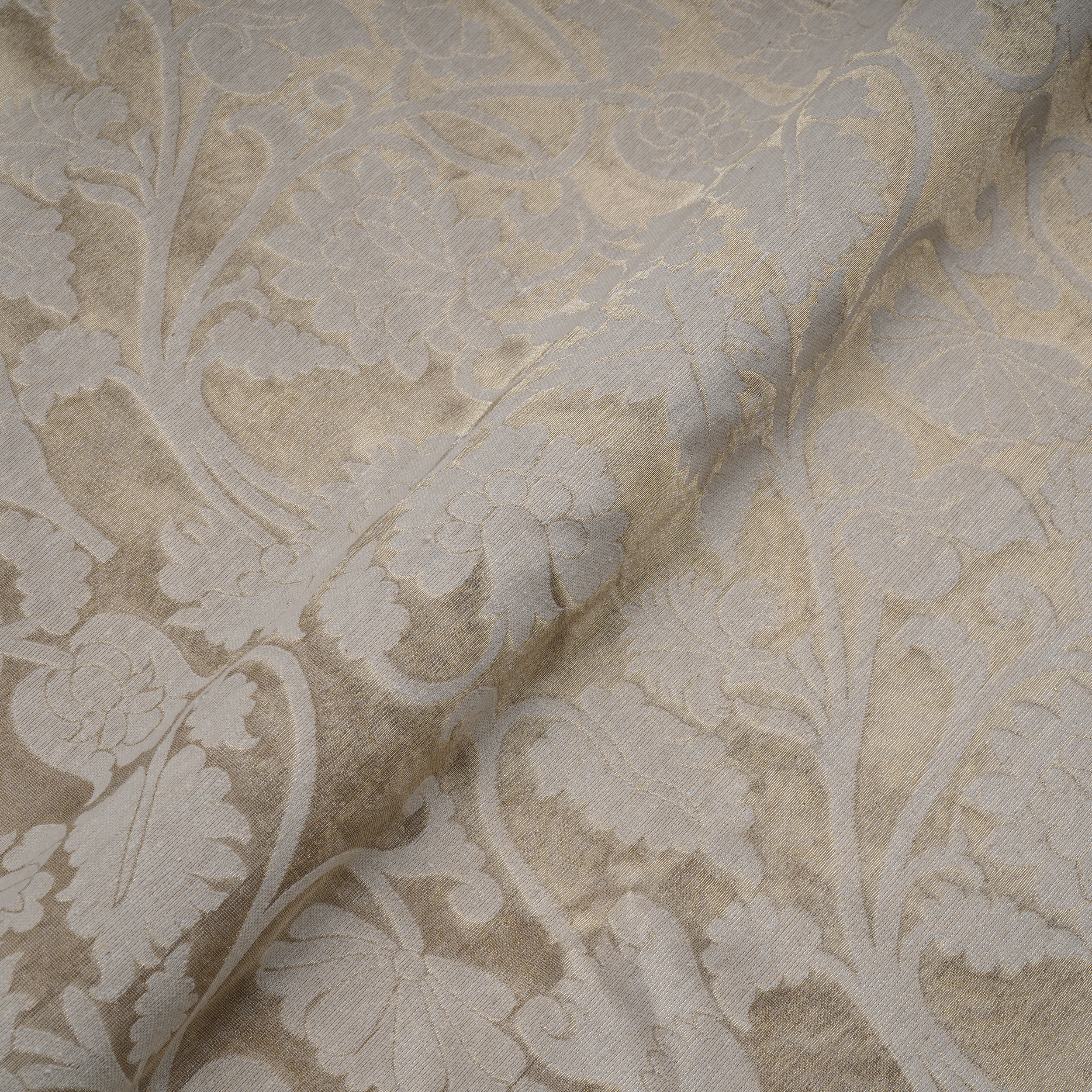 Sitara – Pure Tissue Karandi with Golden & Silver Zari