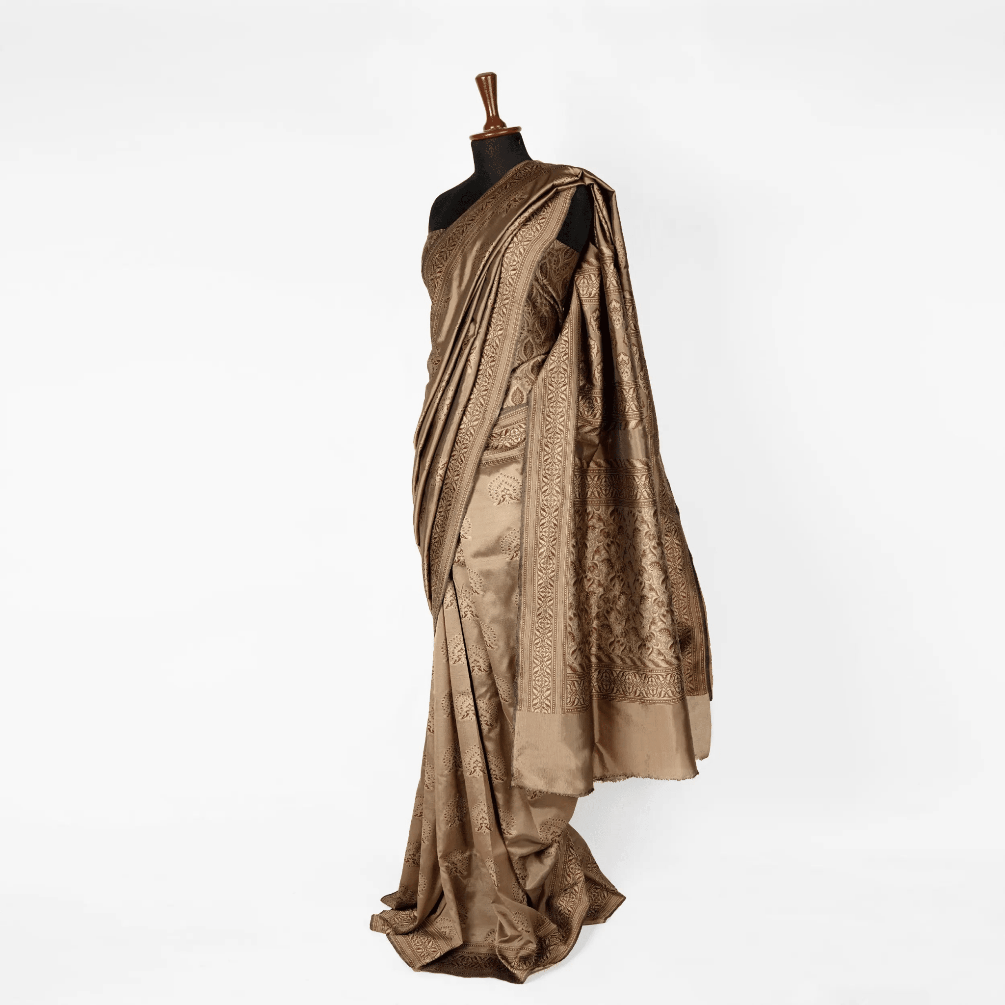 'Parizad' – Peacock Bunch & Pattern Border Saree - Zahra Maham
