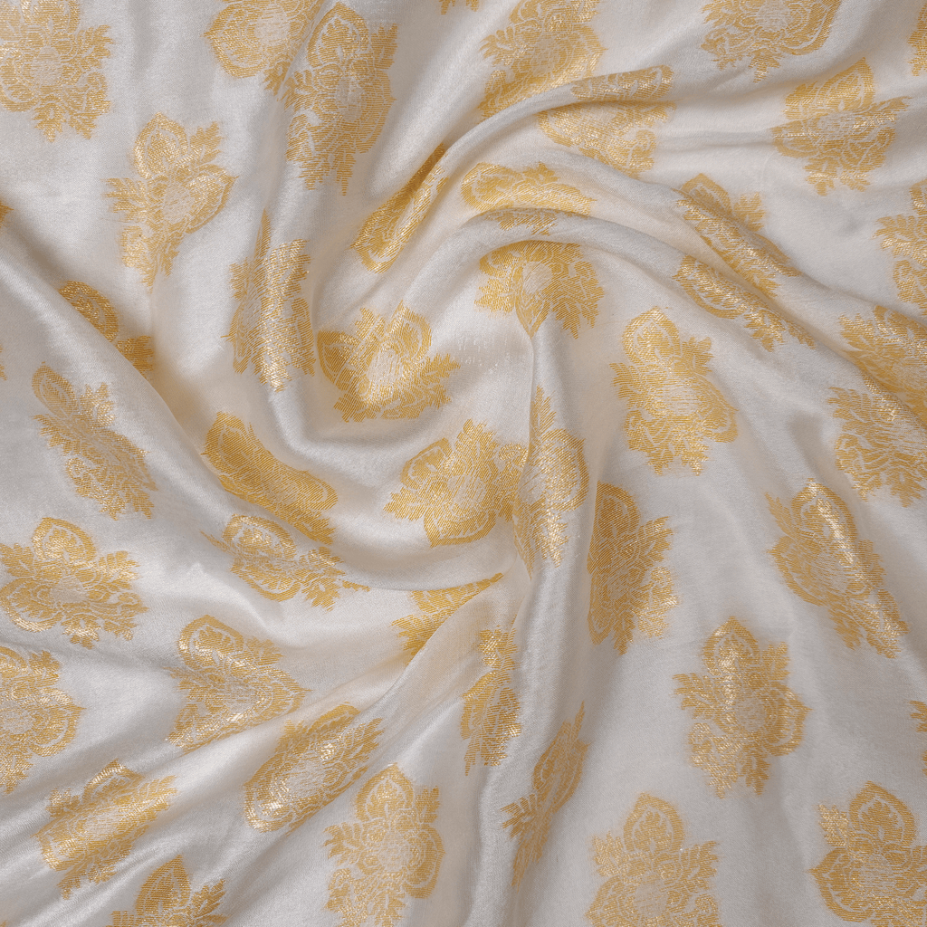 Mah-e-Kundan - Pure White Silk with Elegant Kundan Zari