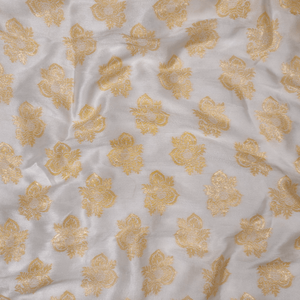 Mah-e-Kundan - Pure White Silk with Elegant Kundan Zari