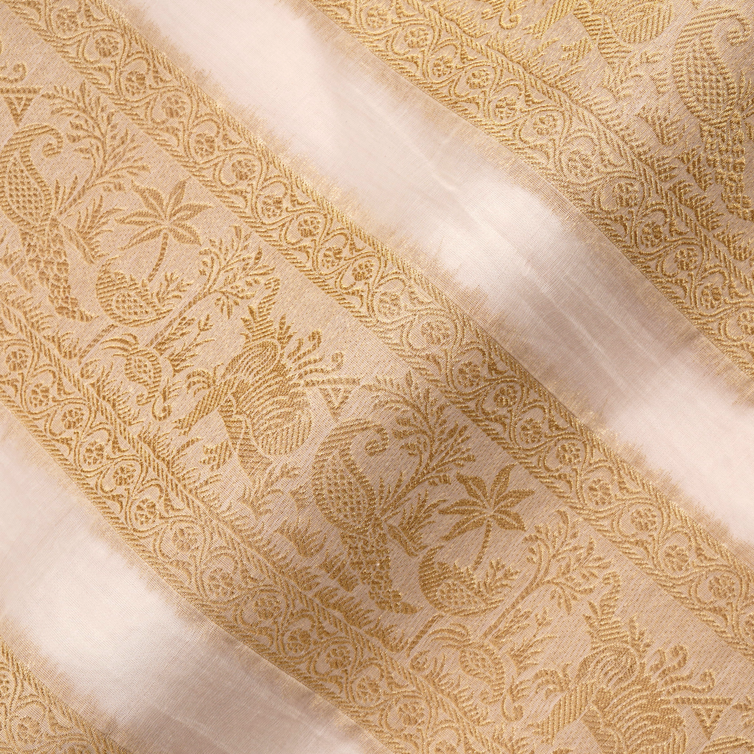 Kinara – Pure Jamdani Borders