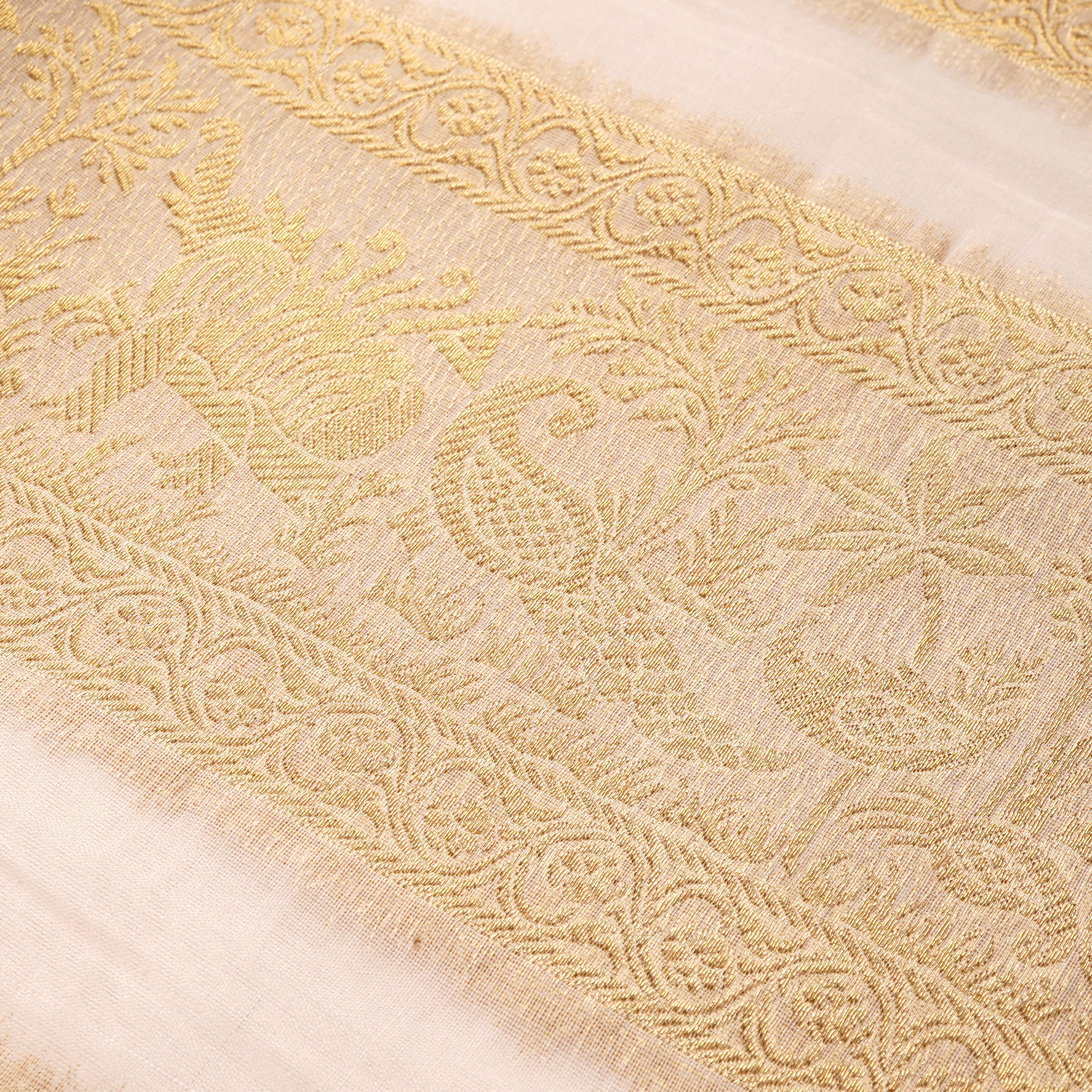 Kinara – Pure Jamdani Borders