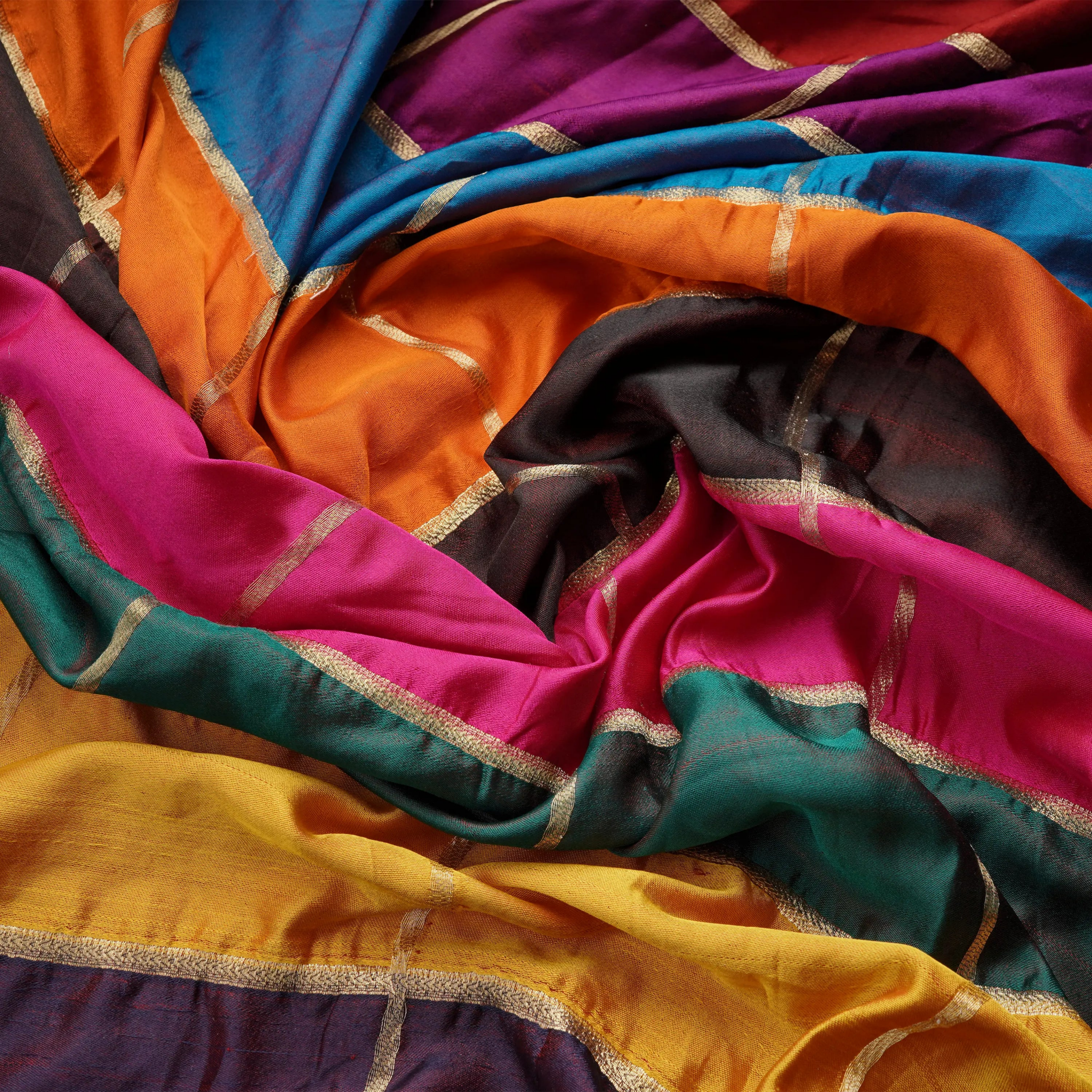 Rang-e-Falak – Pure Mulberry Satin silk (Rangoli Box Pattern | Zari Lines) - Zahra Maham