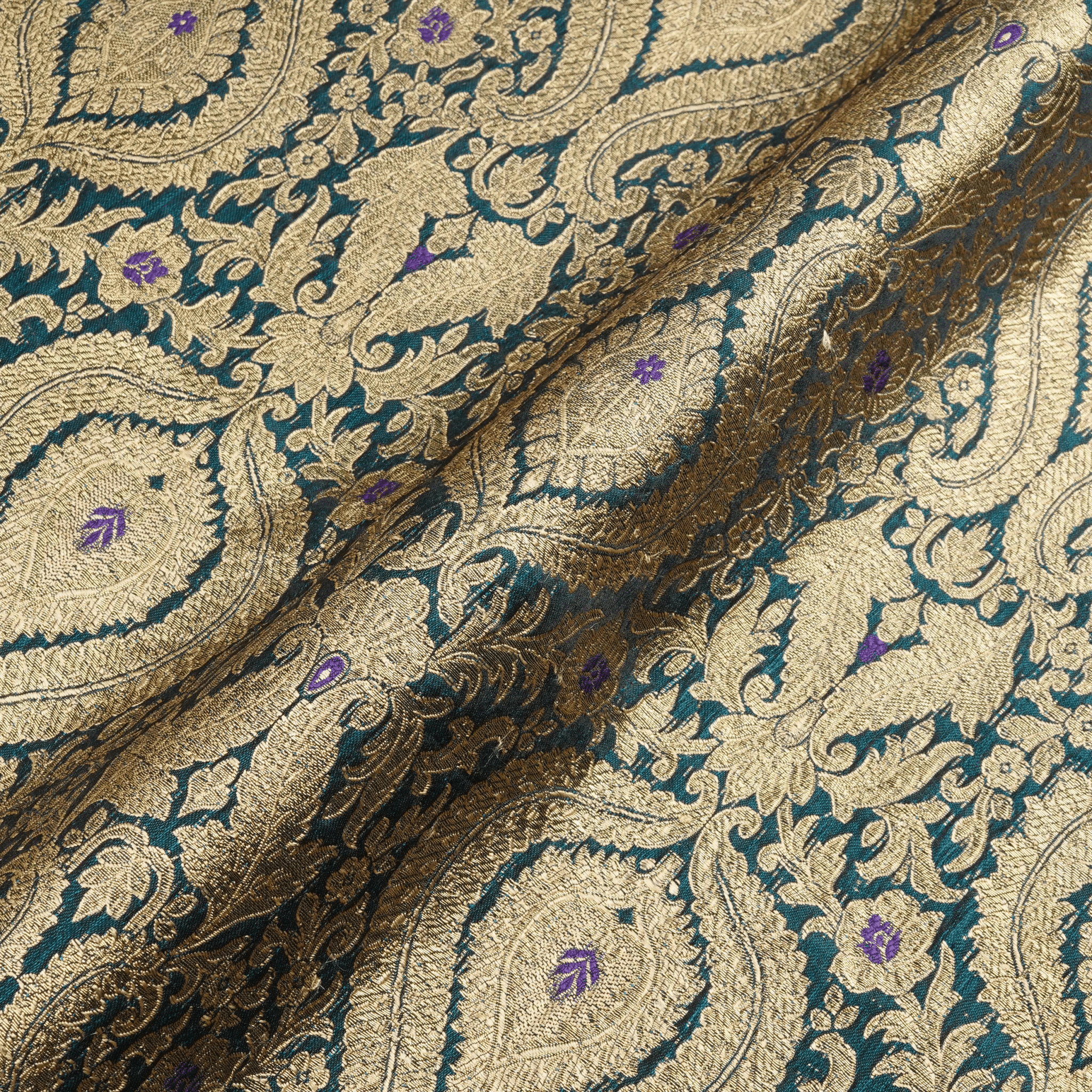 Rang-e-Mughal – Satin with 4-Color Weave & Mughal Pattern - Zahra Maham