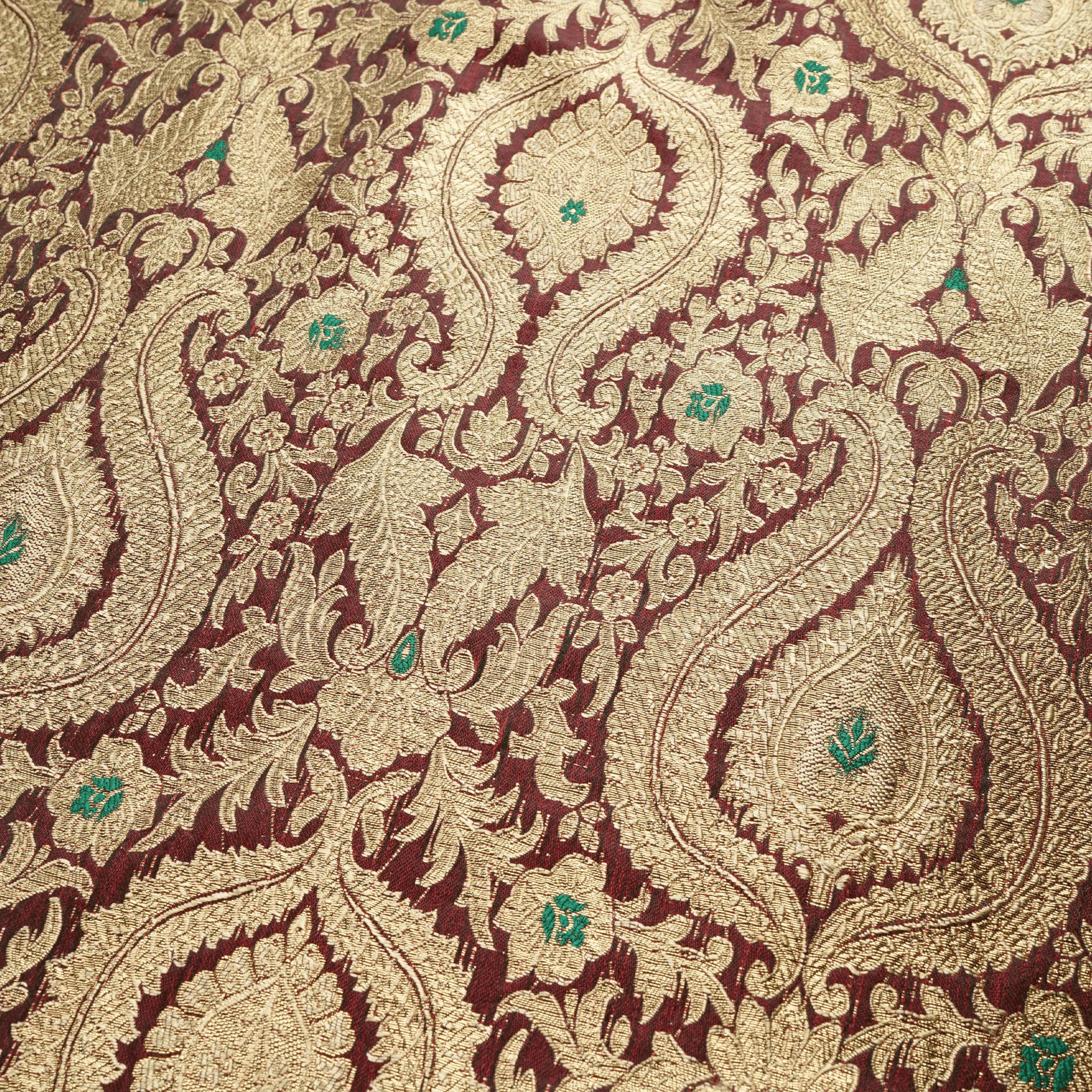 Rang-e-Mughal – Satin with 4-Color Weave & Mughal Pattern - Zahra Maham
