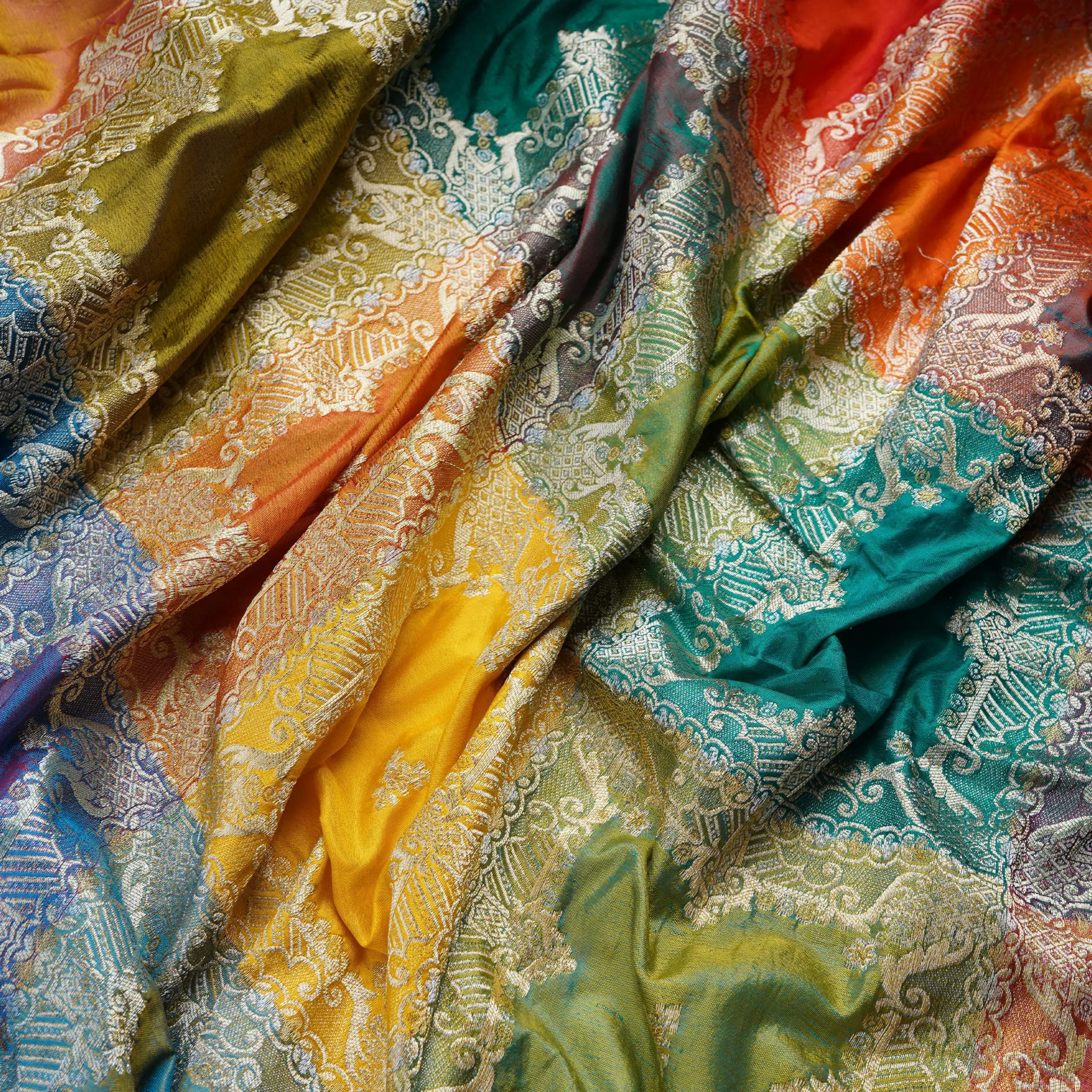 Rangin – Pure Katan Silk Ultimate Elegance (Limited Edition) - Zahra Maham