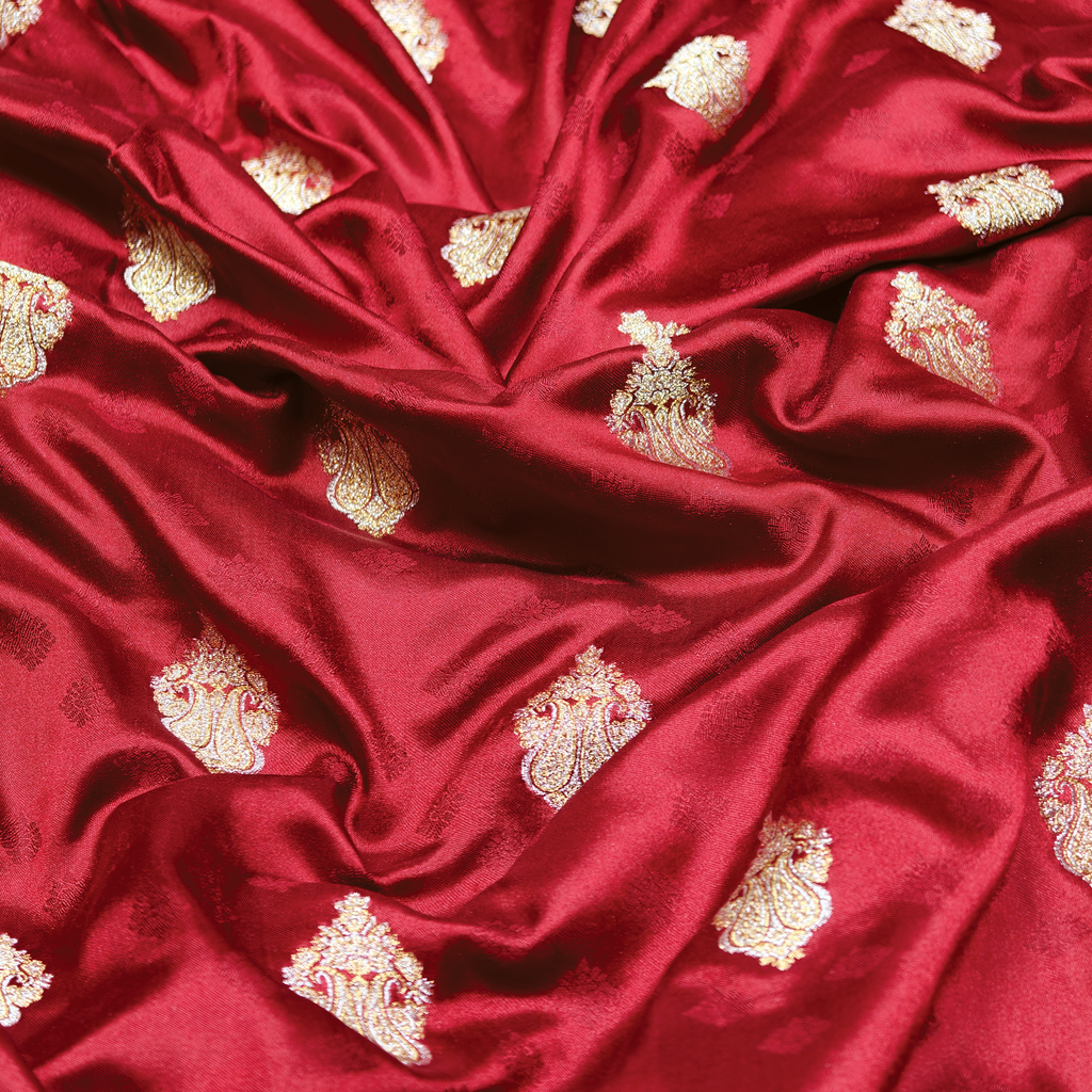 Noorbaaf – Self Jamawar Katan Satin with Mughal Buti