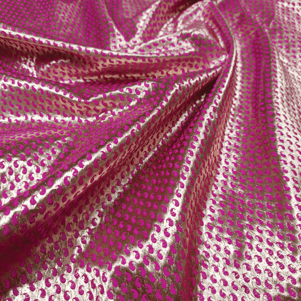 Resham-e-Benaras (Fuchsia) – Pure Indian Ghicha Silk - Zahra Maham