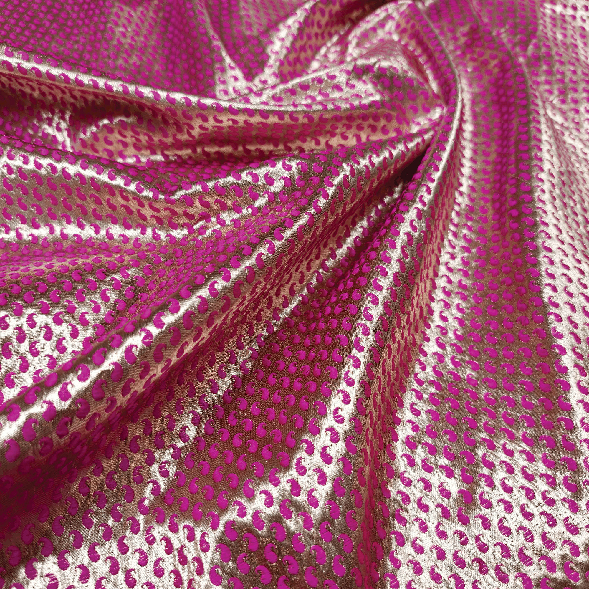 Resham-e-Benaras (Fuchsia) – Pure Indian Ghicha Silk - Zahra Maham