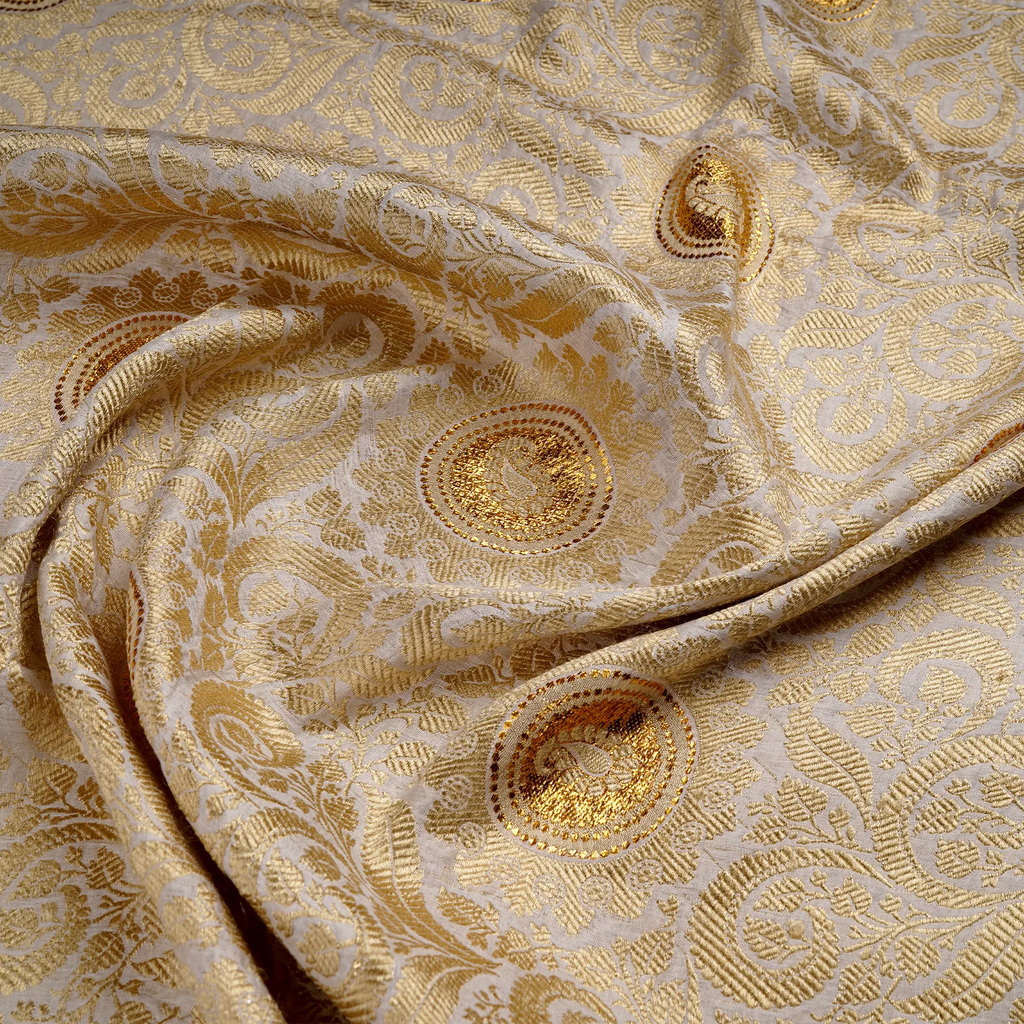Zareen Kaar – Pure Katan Atlas with Zari Motifs Zahra Maham