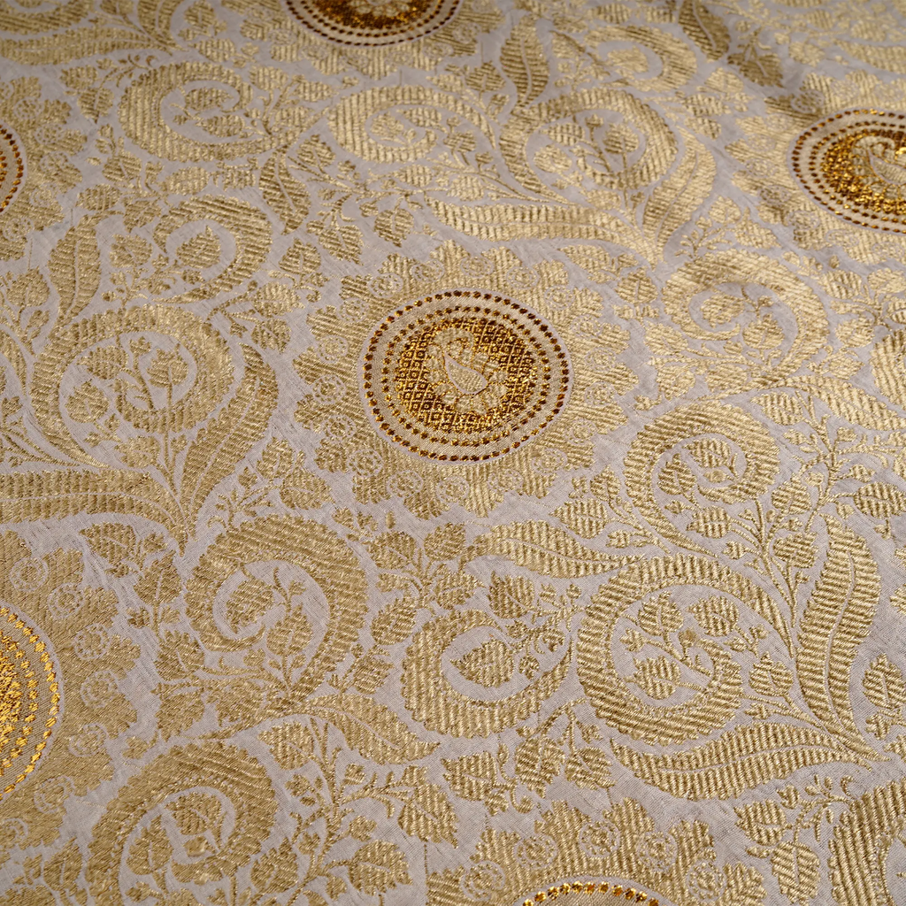 Zareen Kaar – Pure Katan Atlas with Zari Motifs Zahra Maham