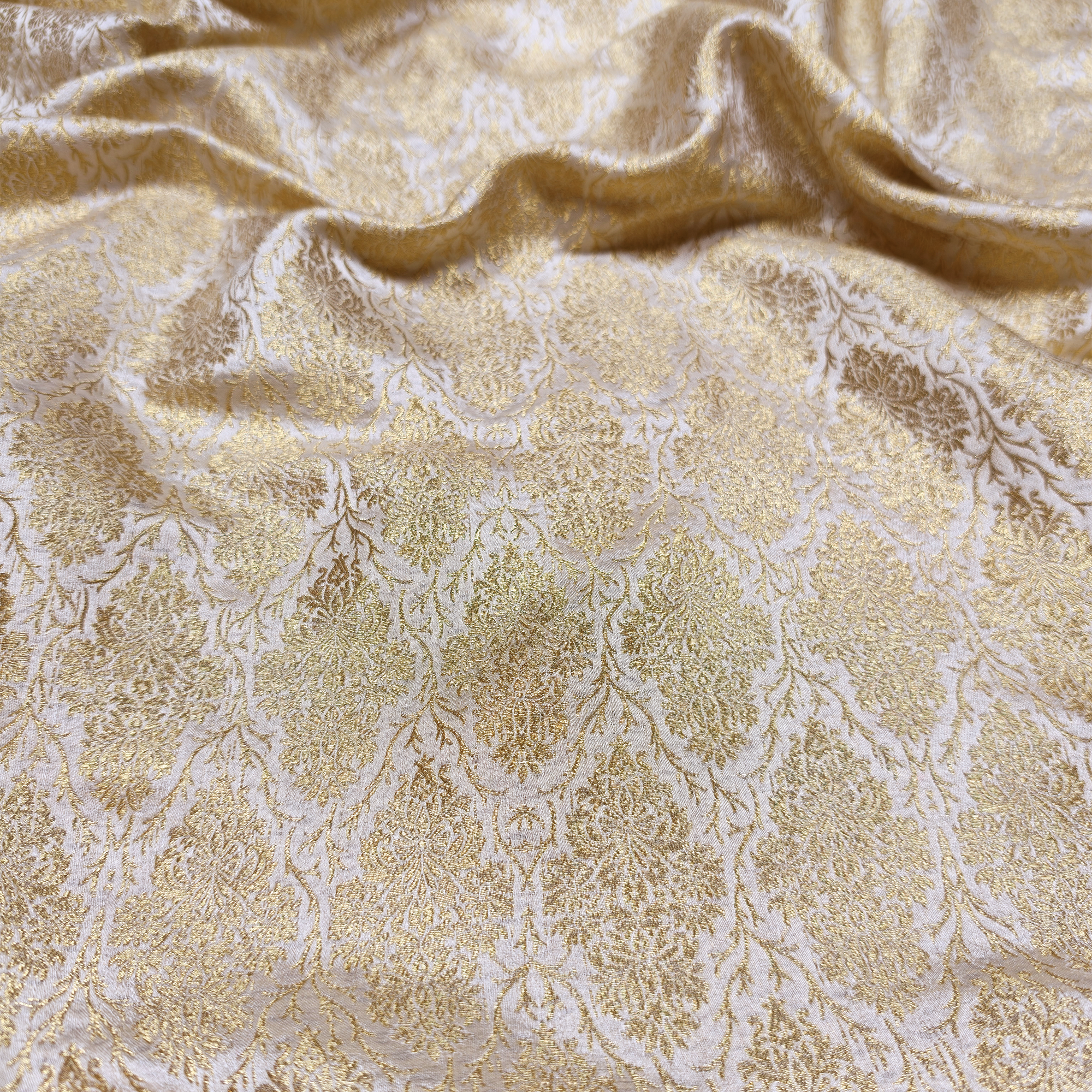 Zarbaaf – Blended Atlas Floral Motifs Fabric