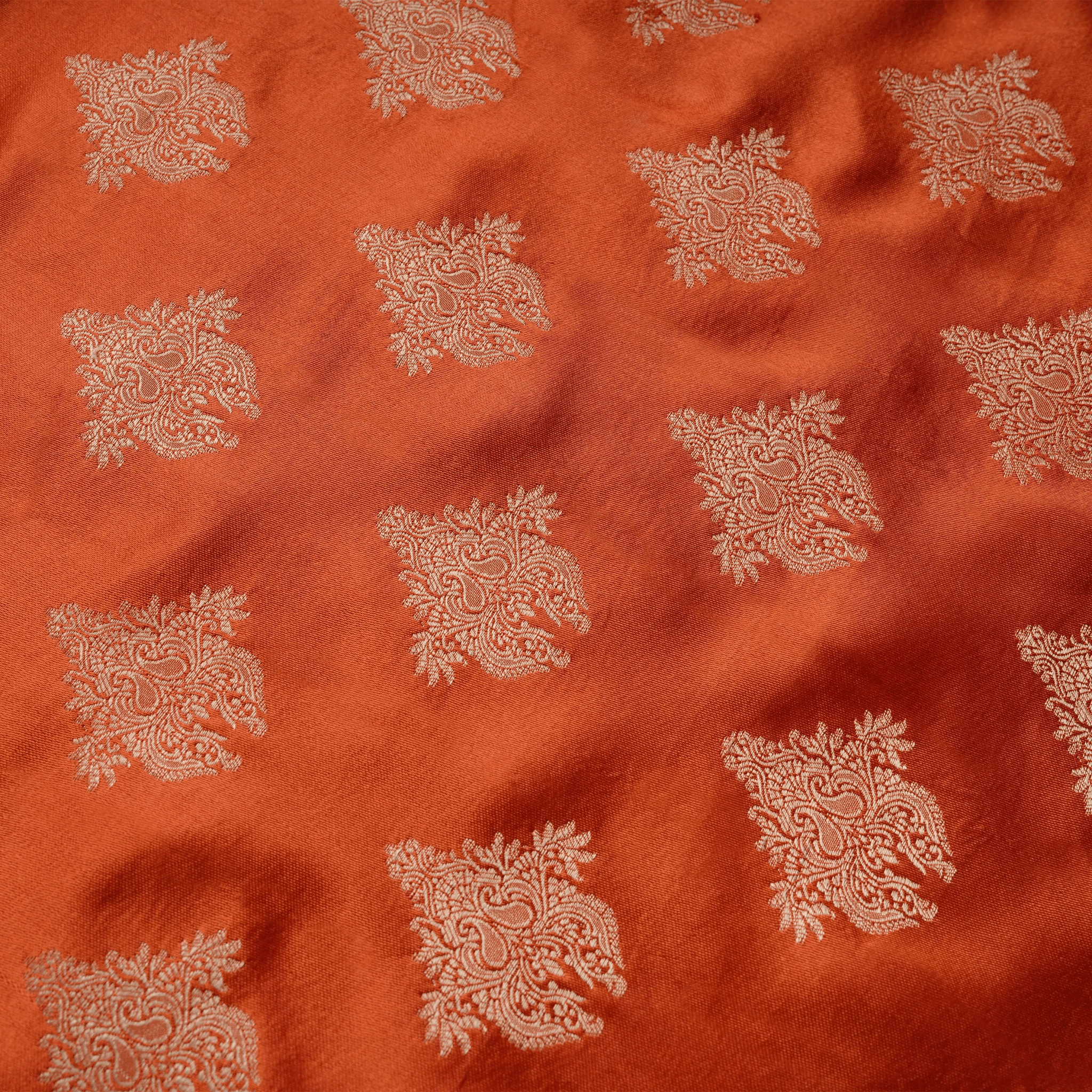 Shaam-e-Gulzar – Pure Mulberry Satin silk (2-Color Thread | Mughal Bunch Design) - Zahra Maham