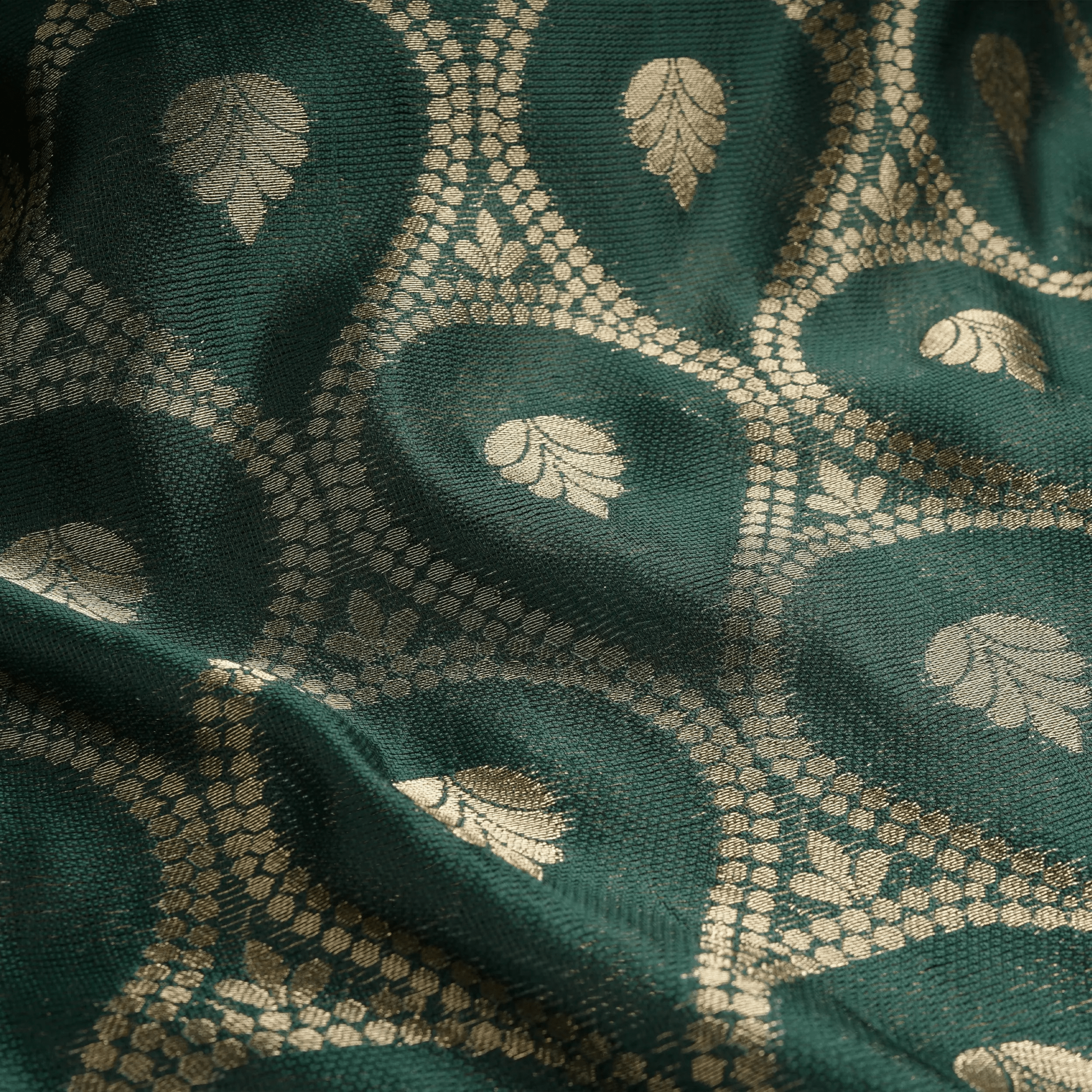 Shehnai – Loom Net Fabric with Golden Zari Bunch - Zahra Maham