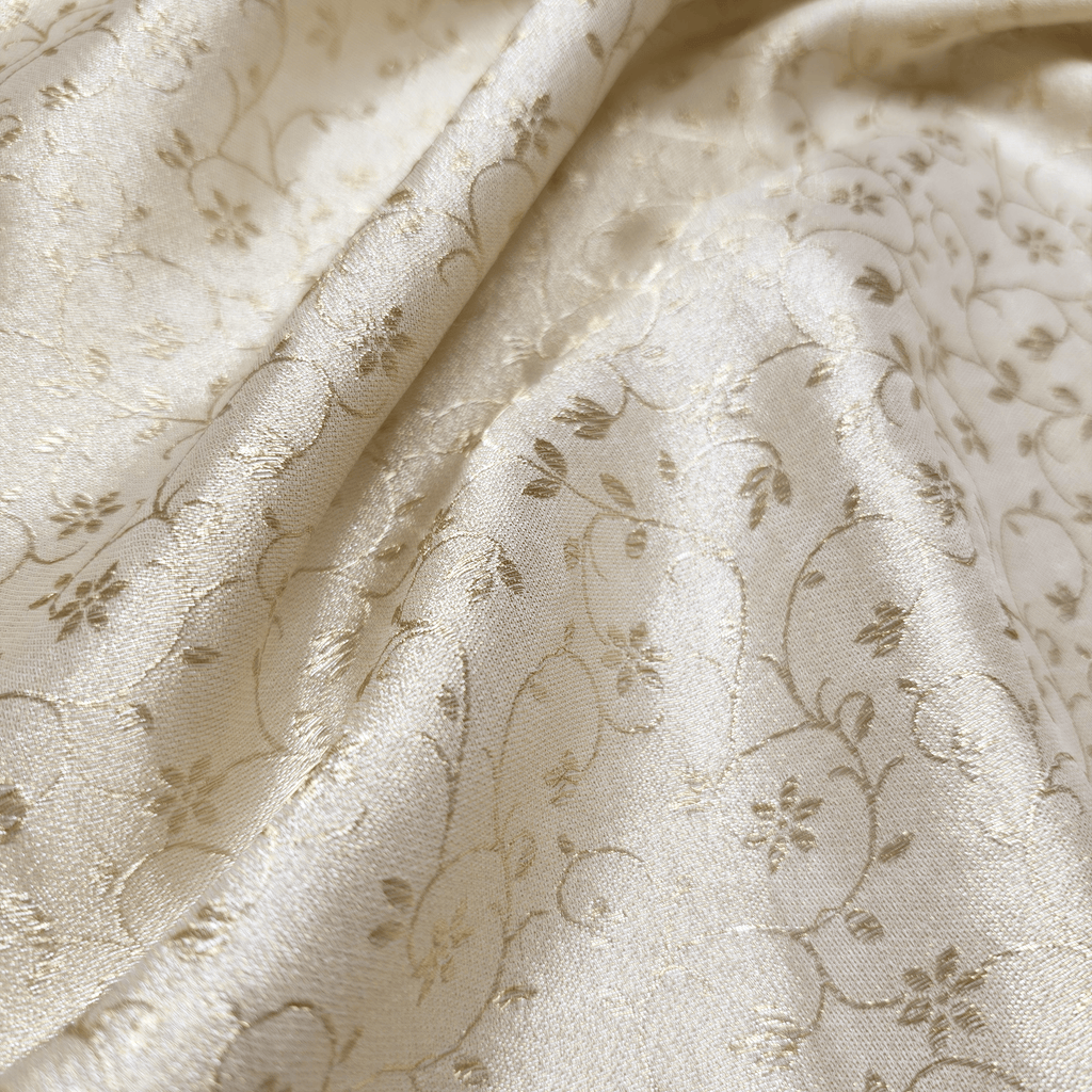 Shehnaz-e-Noor – Pure Mulberry Lama Silk Reversible Floral Weave - Zahra Maham