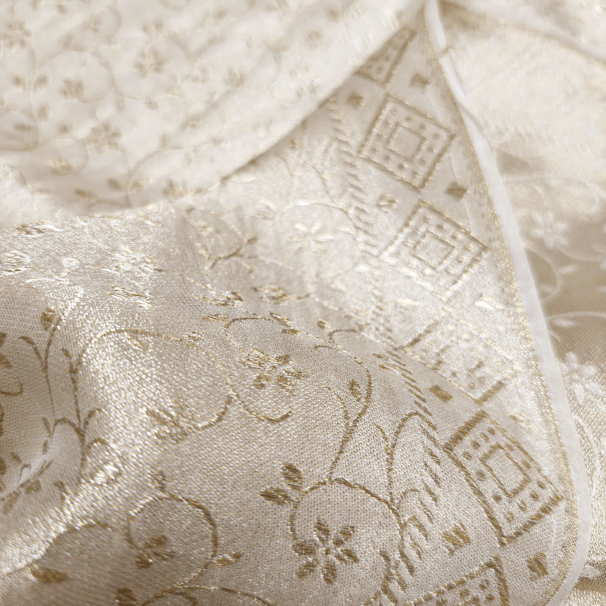 Shehnaz-e-Noor – Pure Mulberry Lama Silk Reversible Floral Weave - Zahra Maham