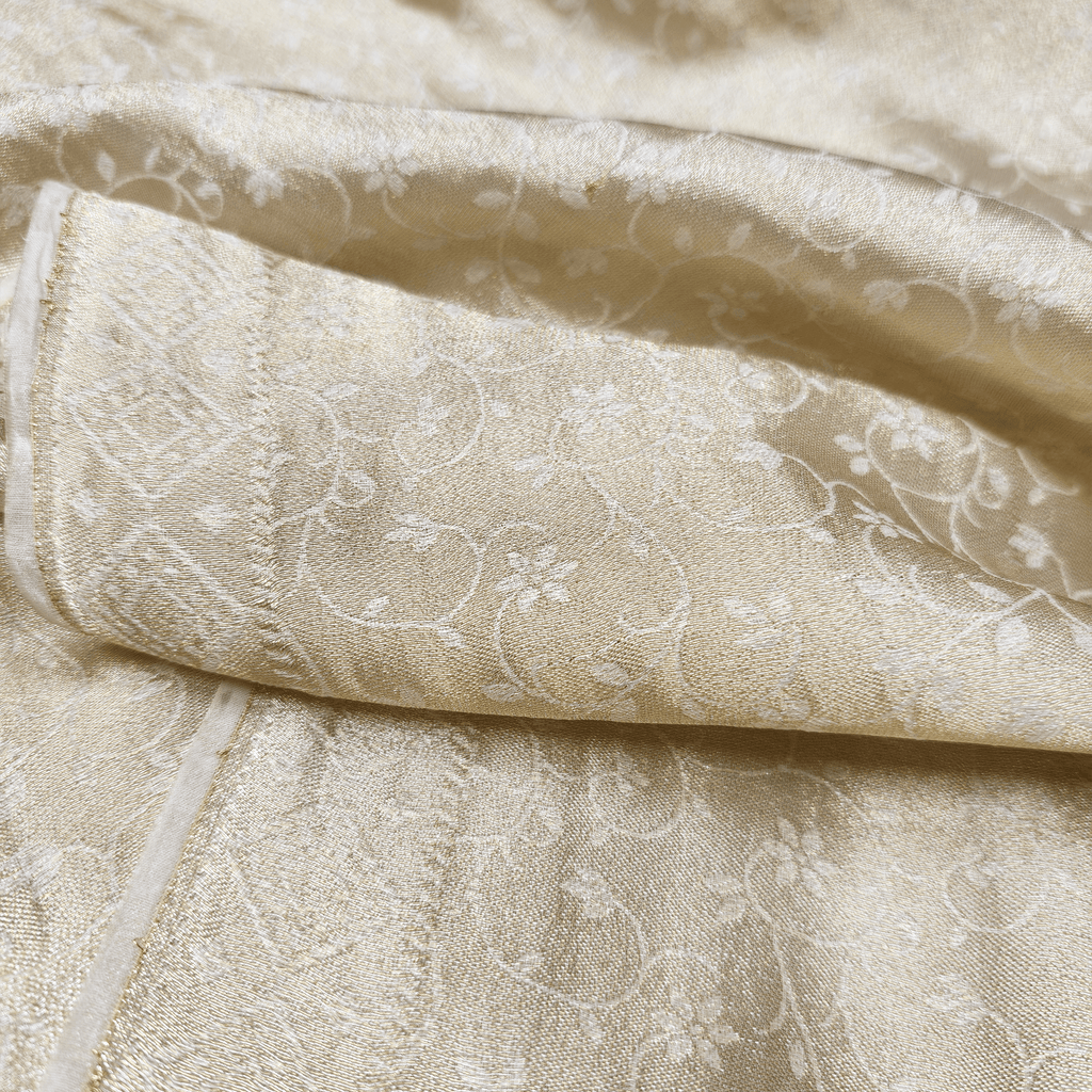 Shehnaz-e-Noor – Pure Mulberry Lama Silk Reversible Floral Weave - Zahra Maham