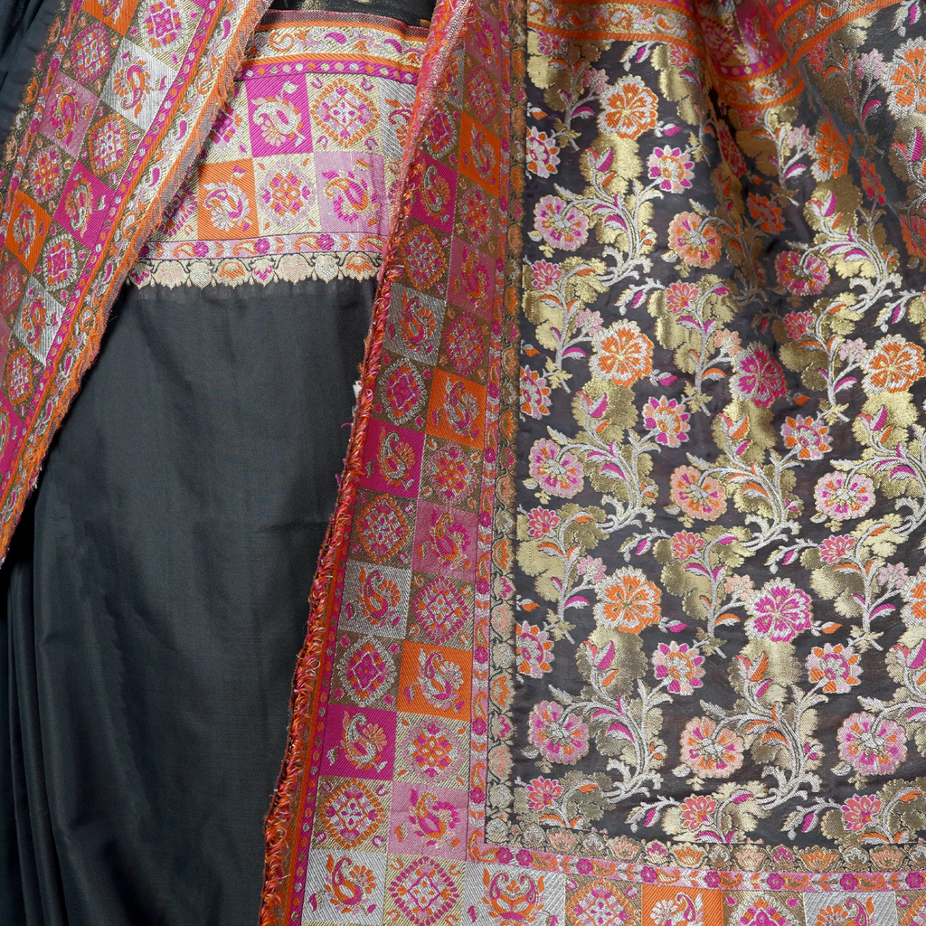 'Siyahkaar' – Multi-Buti Border Saree - Zahra Maham