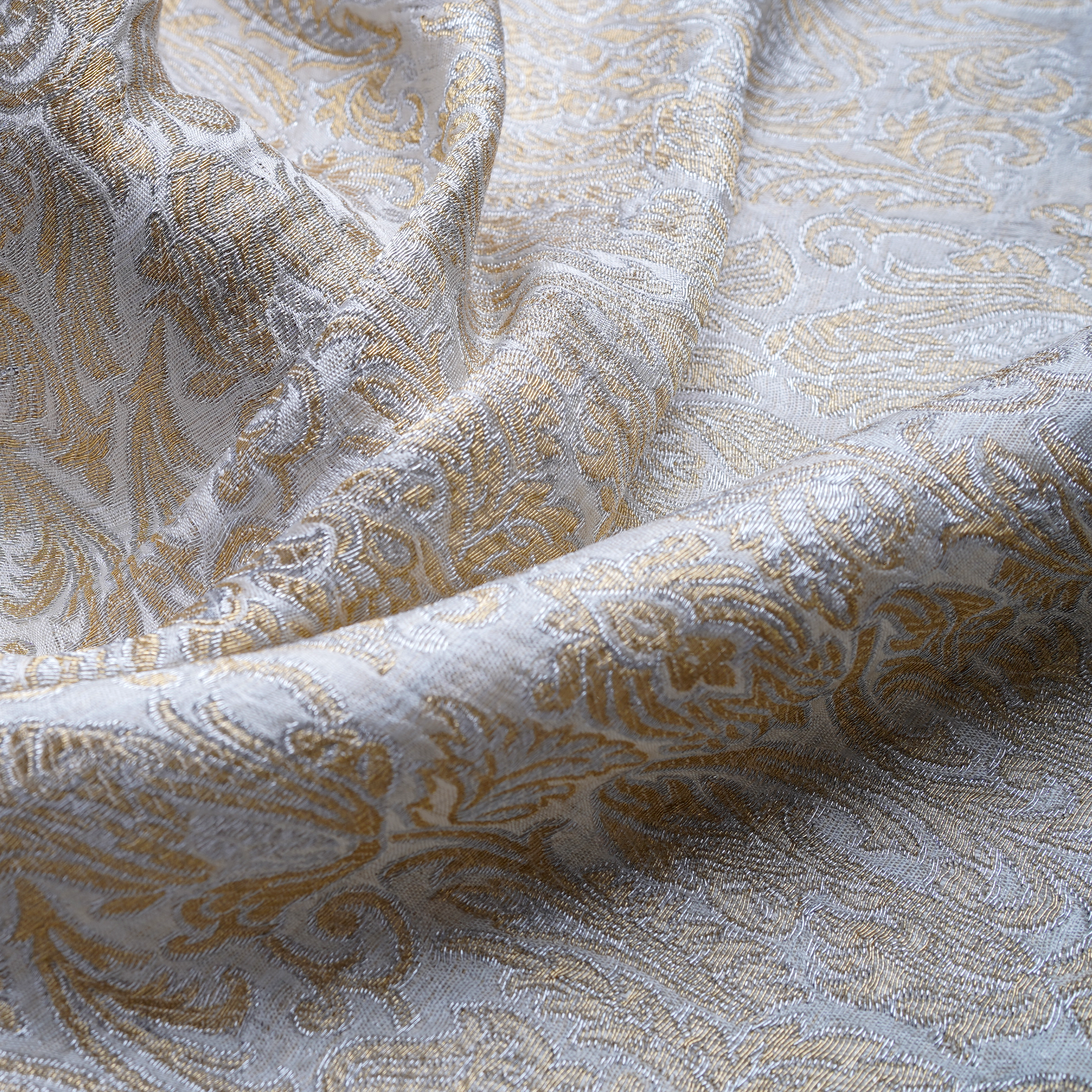 Naqsh-e-Sultaana – Pure Katan Atlas (Mughal Pattern | 3-Color Thread | Golden & Silver Zari)