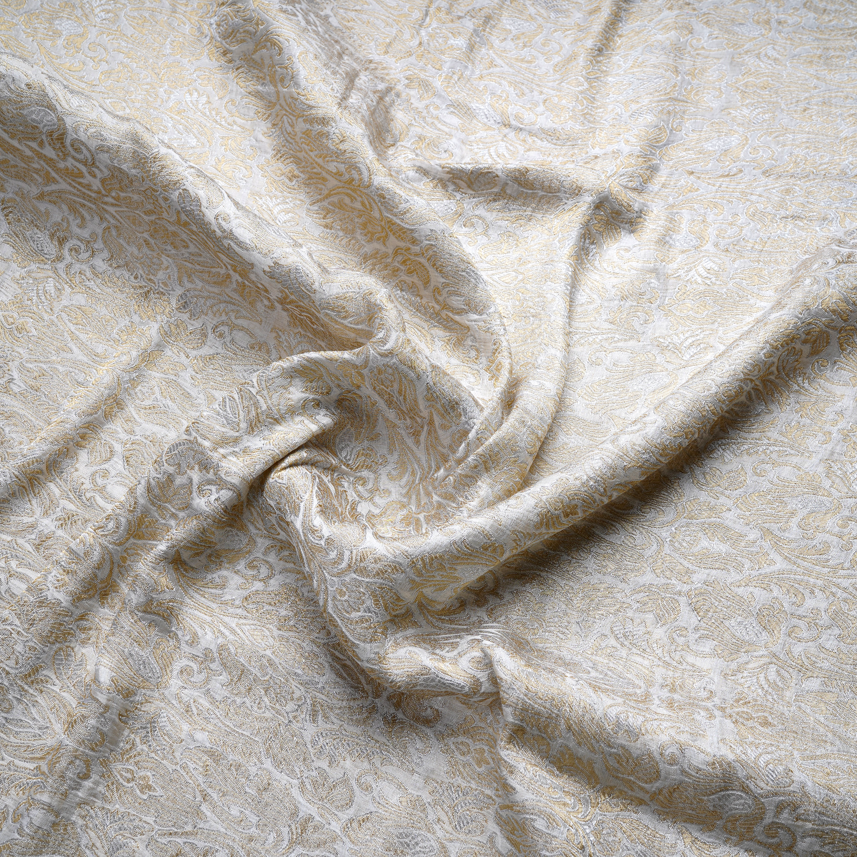 Naqsh-e-Sultaana – Pure Katan Atlas (Mughal Pattern | 3-Color Thread | Golden & Silver Zari)