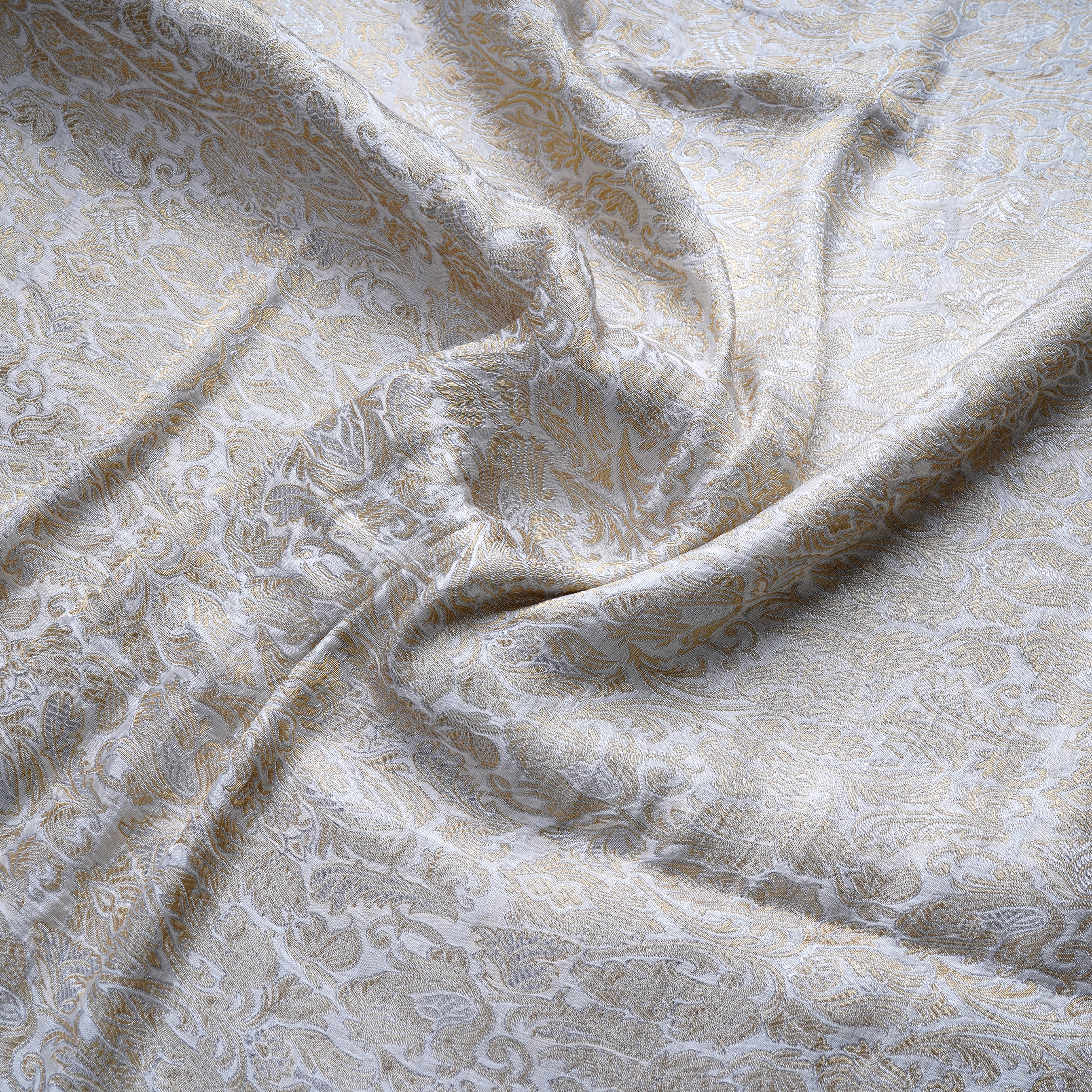 Naqsh-e-Sultaana – Pure Katan Atlas (Mughal Pattern | 3-Color Thread | Golden & Silver Zari)