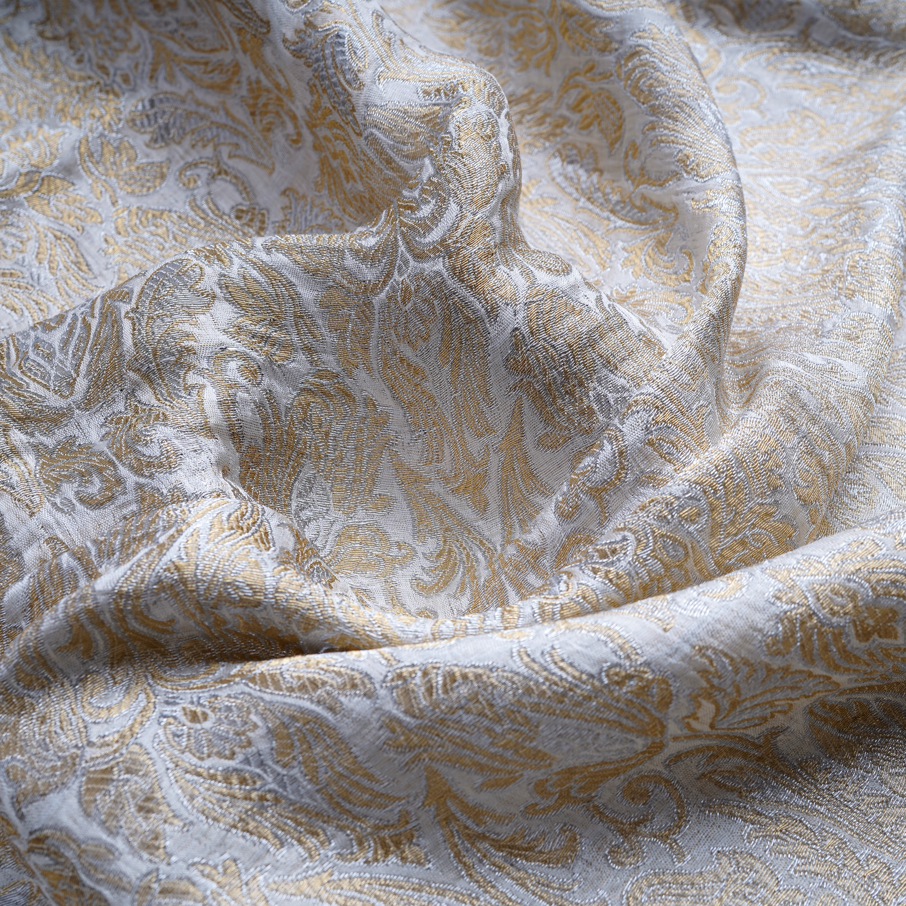 Naqsh-e-Sultaana – Pure Katan Atlas (Mughal Pattern | 3-Color Thread | Golden & Silver Zari)