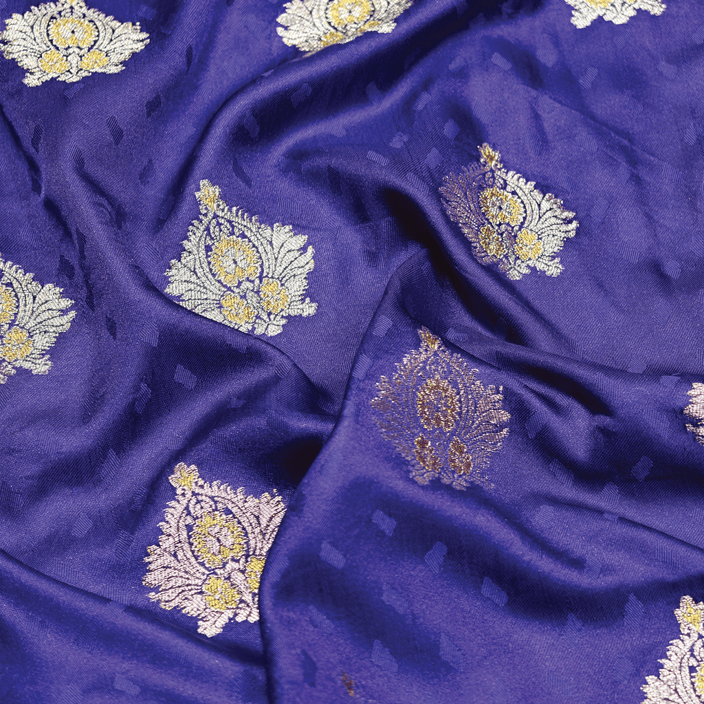 Tehreez – Self Jamawar Satin Tehra with Mughal Bunch - Zahra Maham