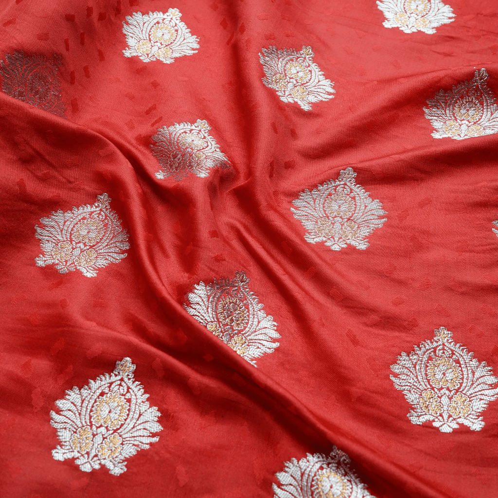 Tehreez – Self Jamawar Satin Tehra with Mughal Bunch - Zahra Maham