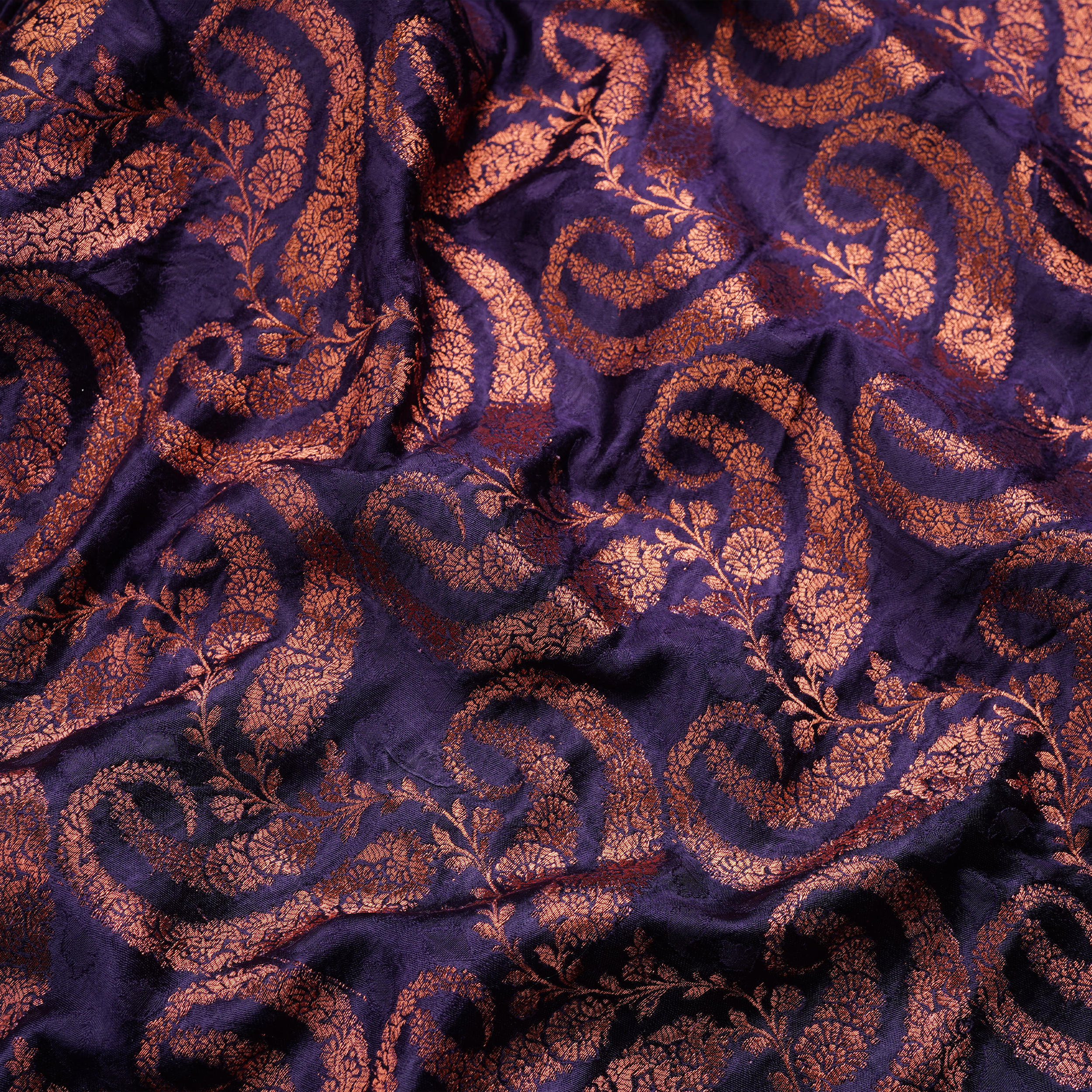 Tehzeeb – Antique Zari Katan Jaal