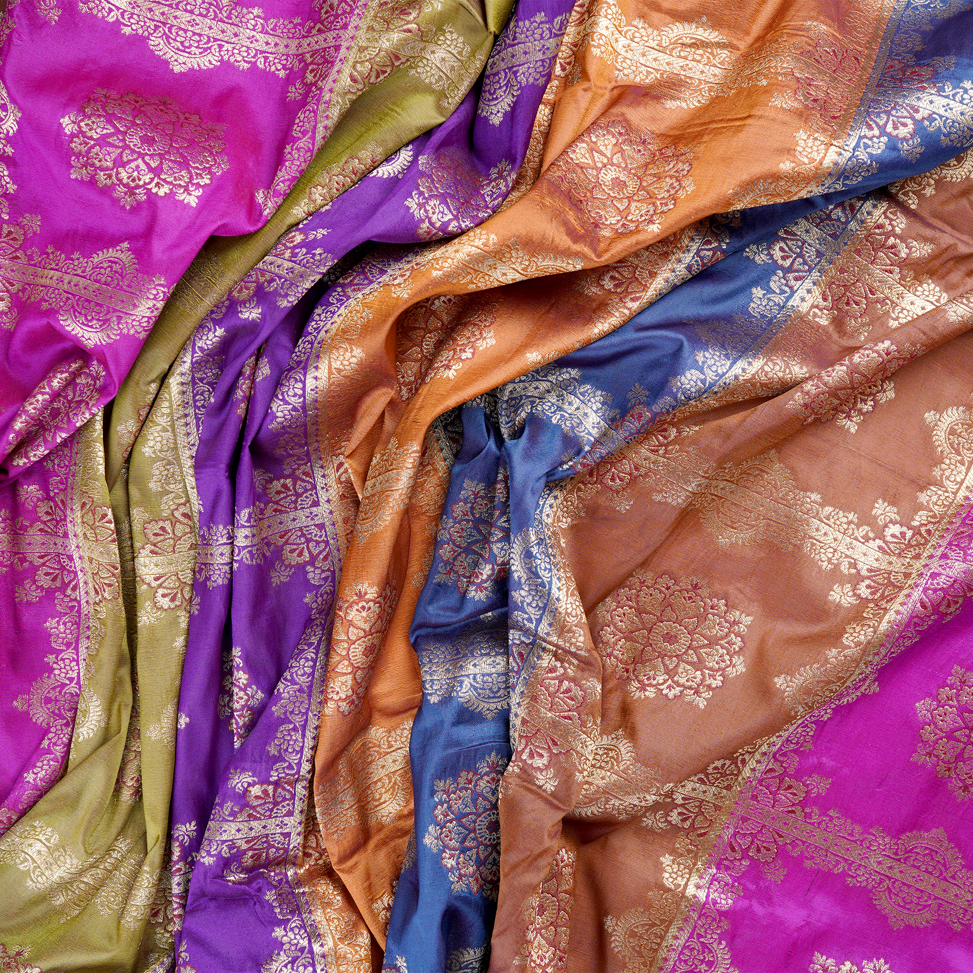 Rang-e-Zarah – Lightweight Katan with Floral Zari Work