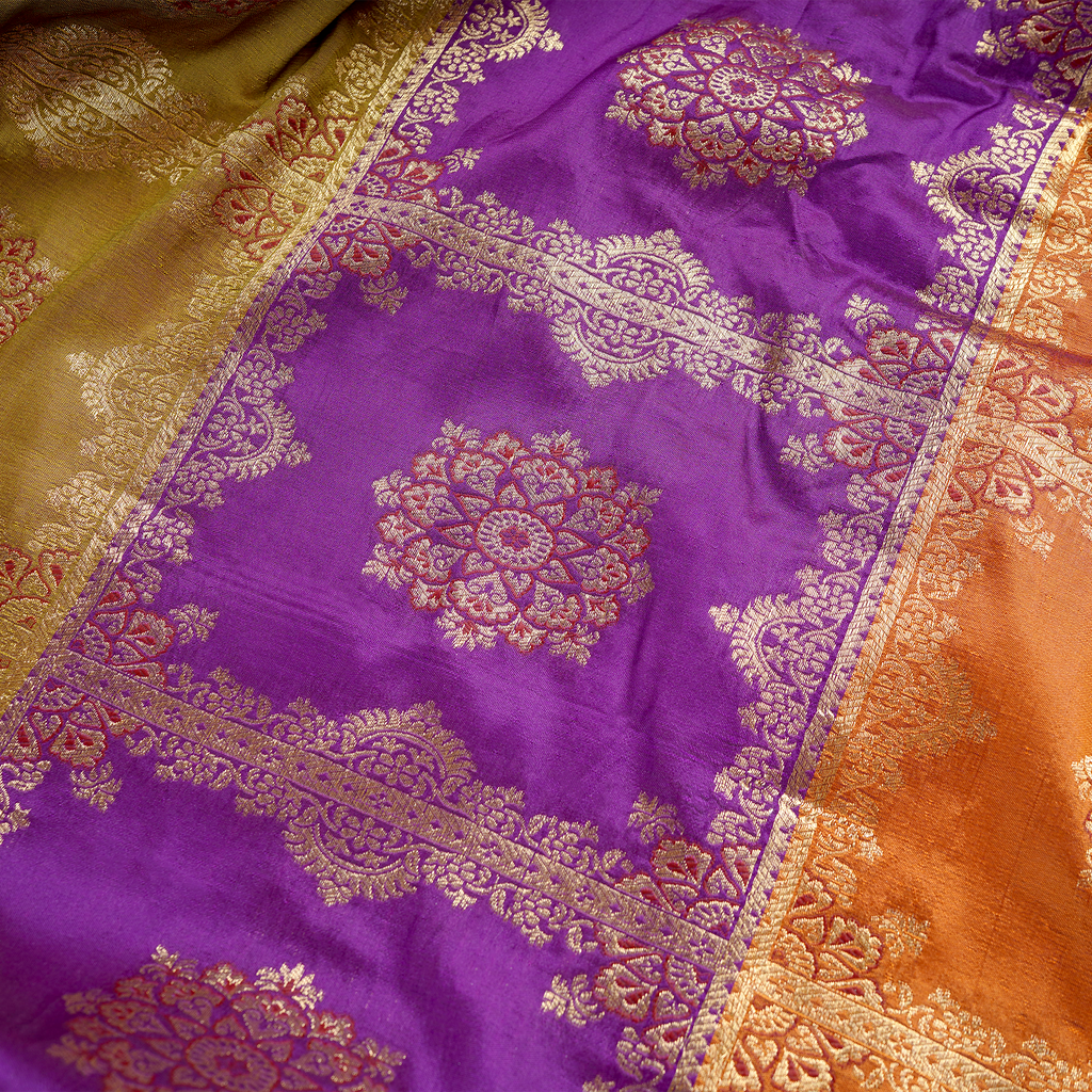 Rang-e-Zarah – Lightweight Katan with Floral Zari Work