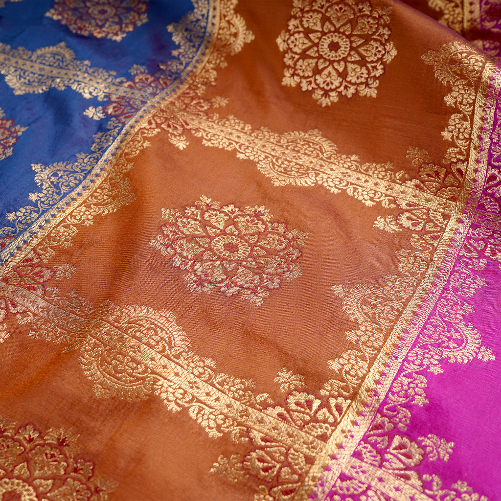 Rang-e-Zarah – Lightweight Katan with Floral Zari Work