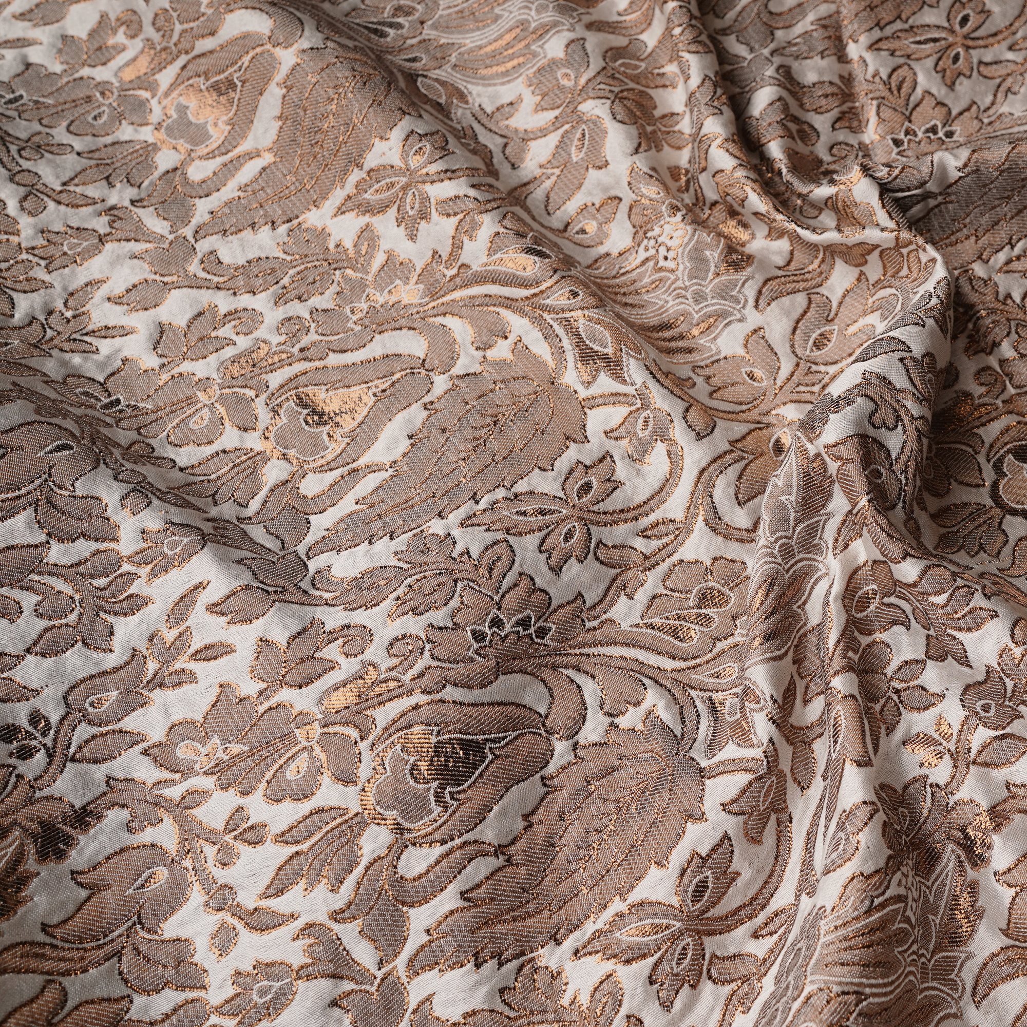 Bahaar-e-Dilnashi – Pure Satin Kundan Jamawar (Two-Tone | Floral Jaal | 3-Color Thread | Zari)